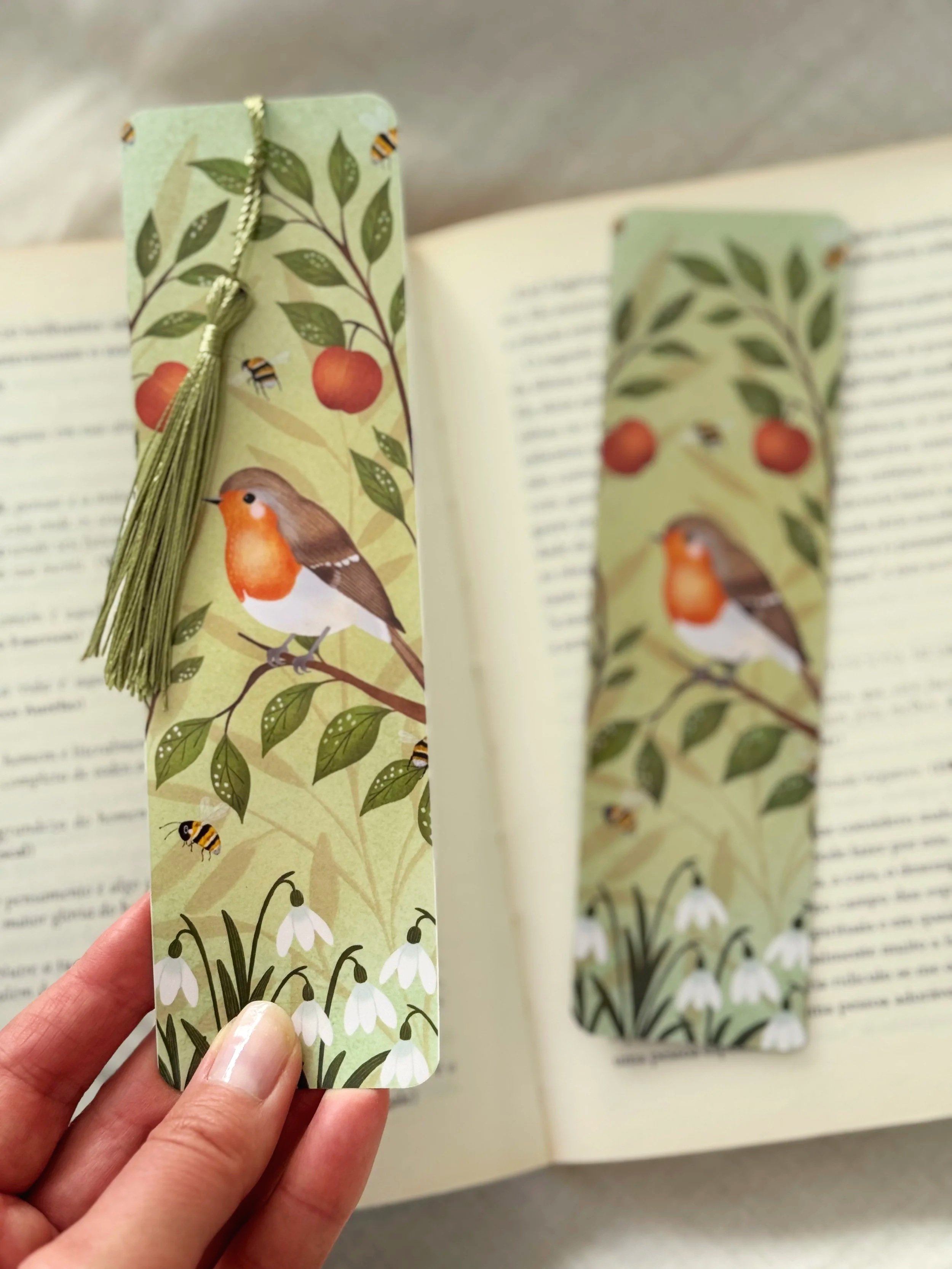 bookmark-robin3.jpg