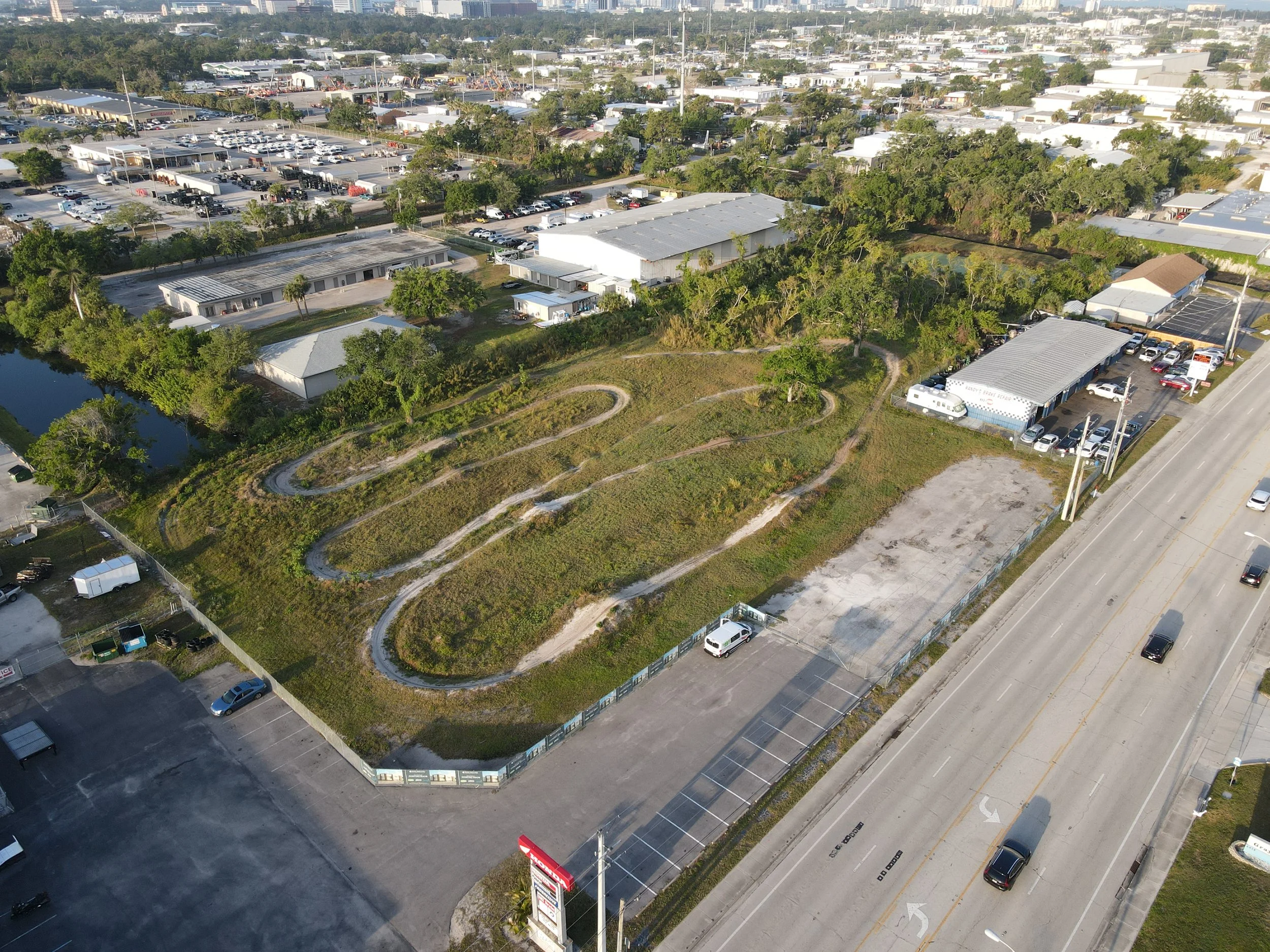 1749-DXD Sarasota Self Storage - 2025-04-11 12.00.18 (Gregg G.).jpg
