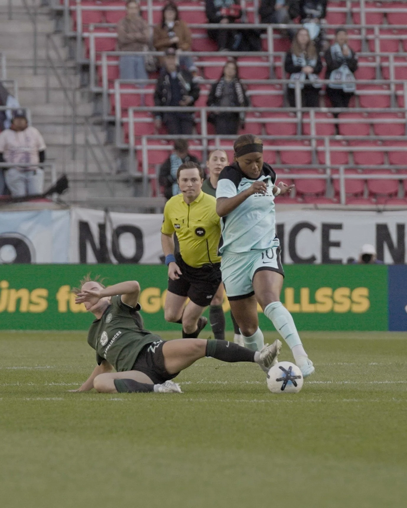 GFC v RL _5.3.26_LizxWavyFooty-21.jpg