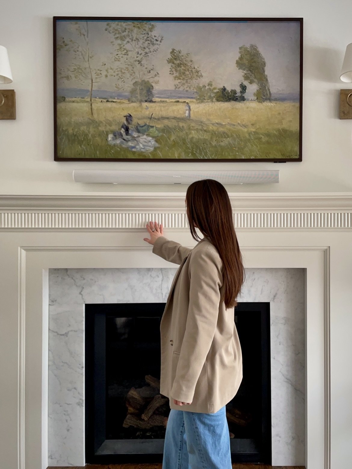 A glimpse into my life lately &mdash; from social media shoots to freezing my toes off on walks, adding to my S&eacute;zane collection, and pretending my entryway always looks that good ✨