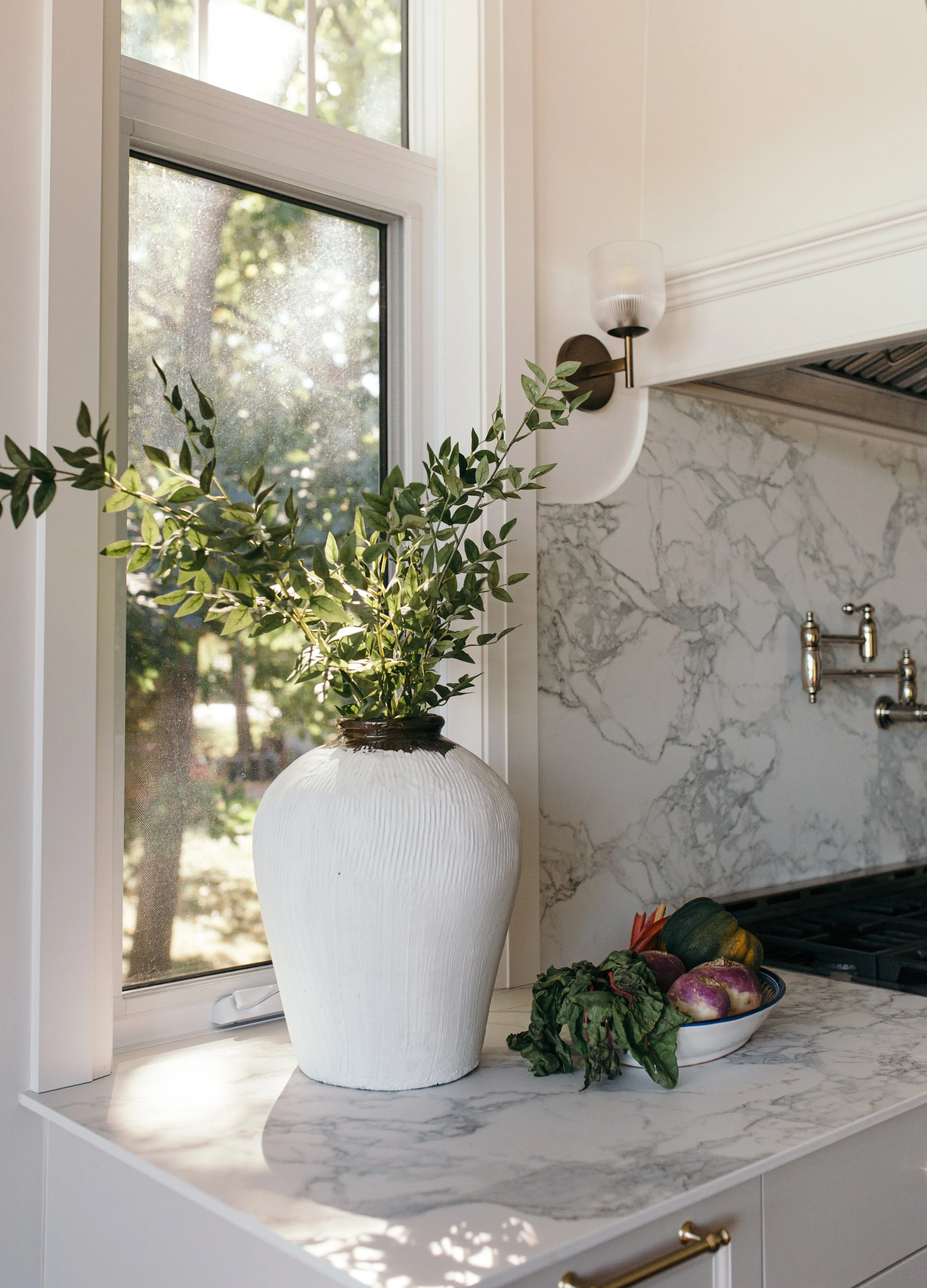 Timeless kitchen interior design Ottawa — Galla Interiors