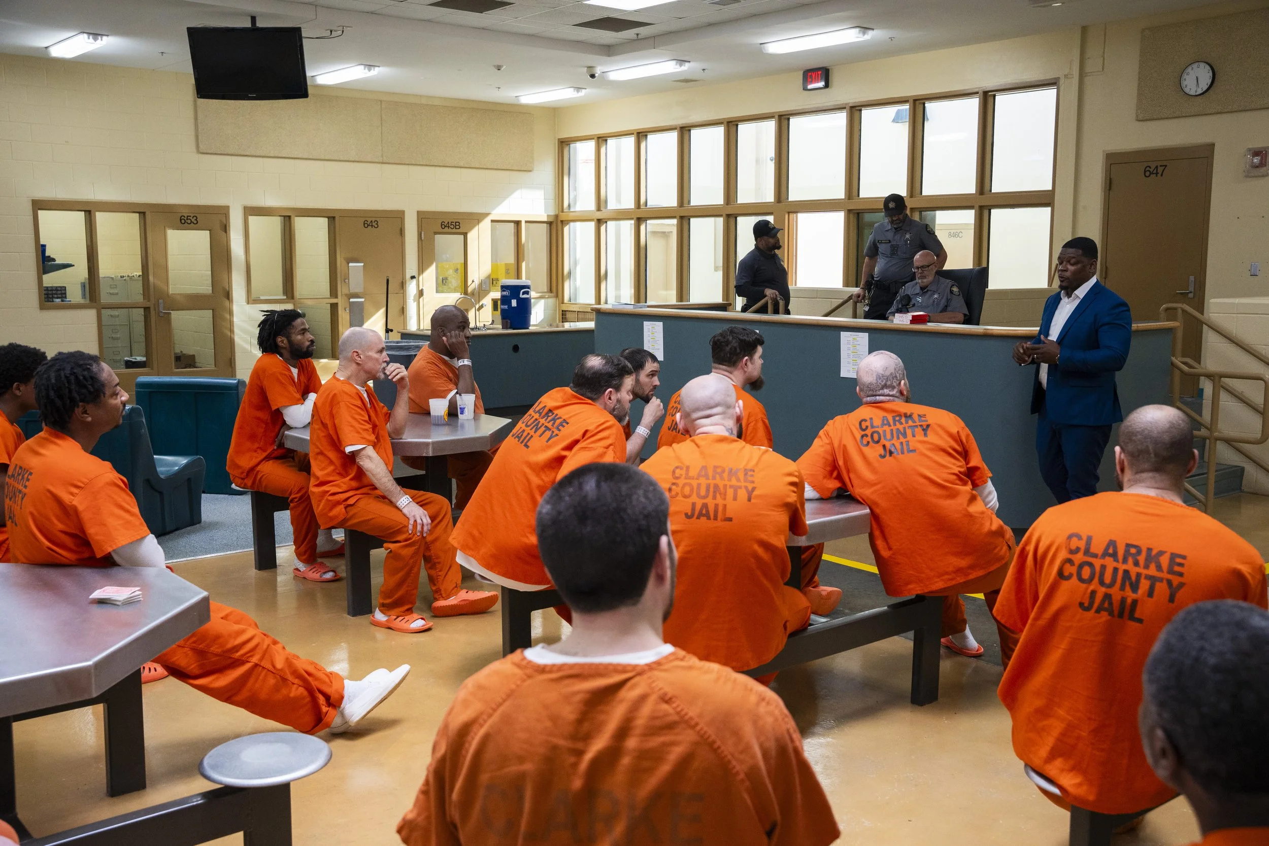 OB GLIMMERS OF HOPE IN A GA JAIL09.jpg
