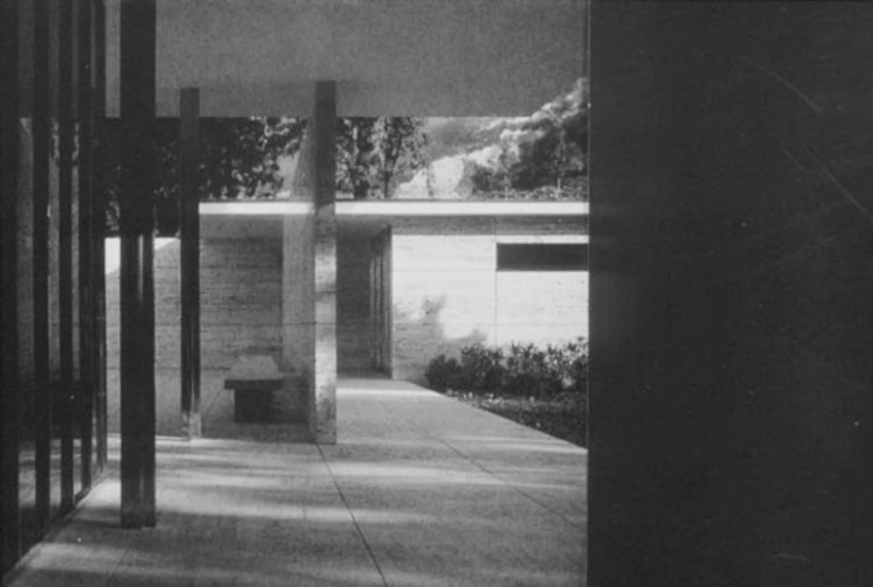 Barcelona Pavilion
Mies Van Der Rohe
