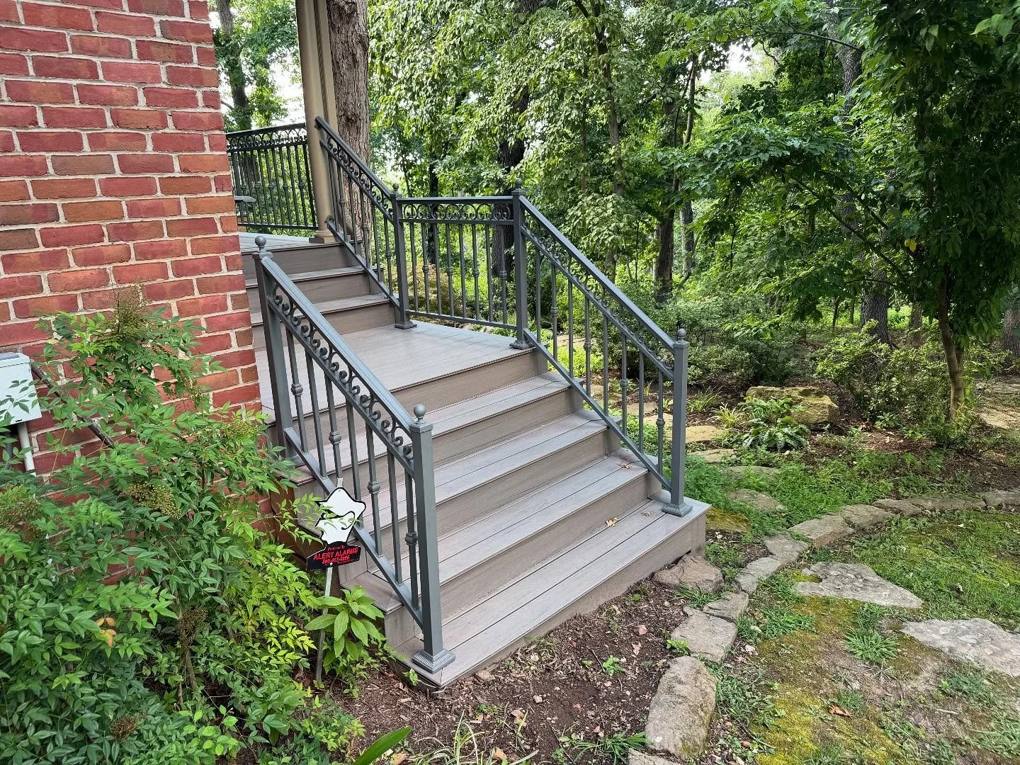 The best piece of art work at home doesn&rsquo;t have to be painting!!! It&rsquo;s all in the details!!! #custom #railing #otwelding #homedecorating #diy