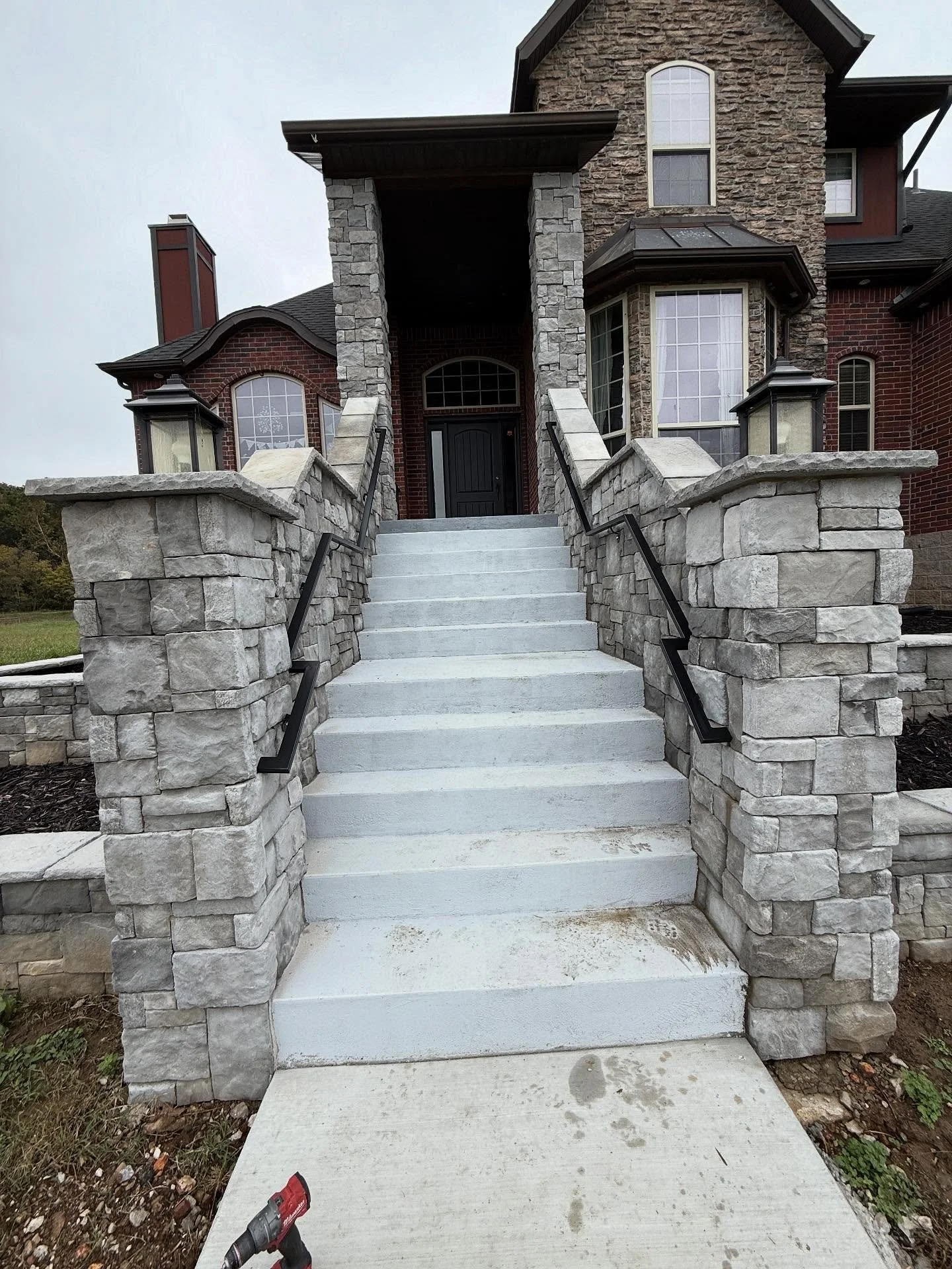 Wall rail with some ornament railing!! Everything custom to fit!! #welder #custom