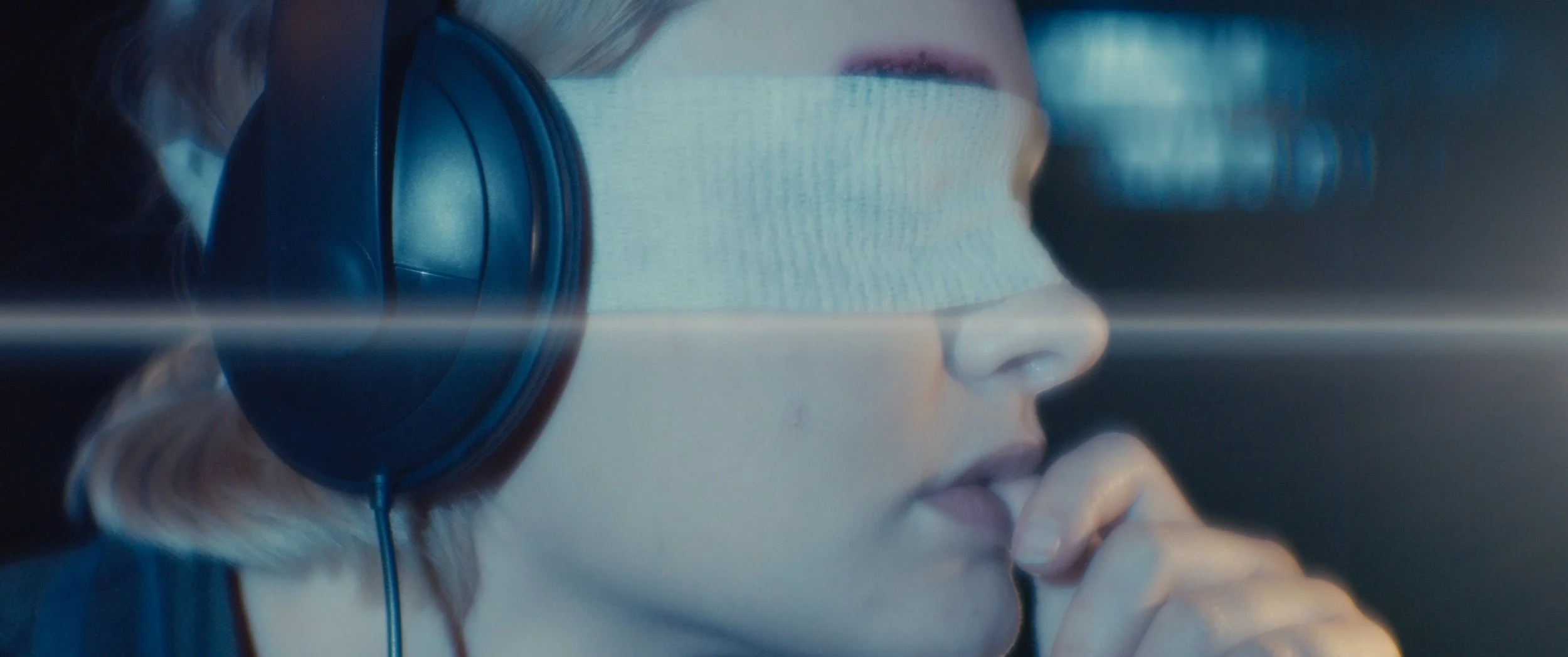 Dead Air - still 3.JPG