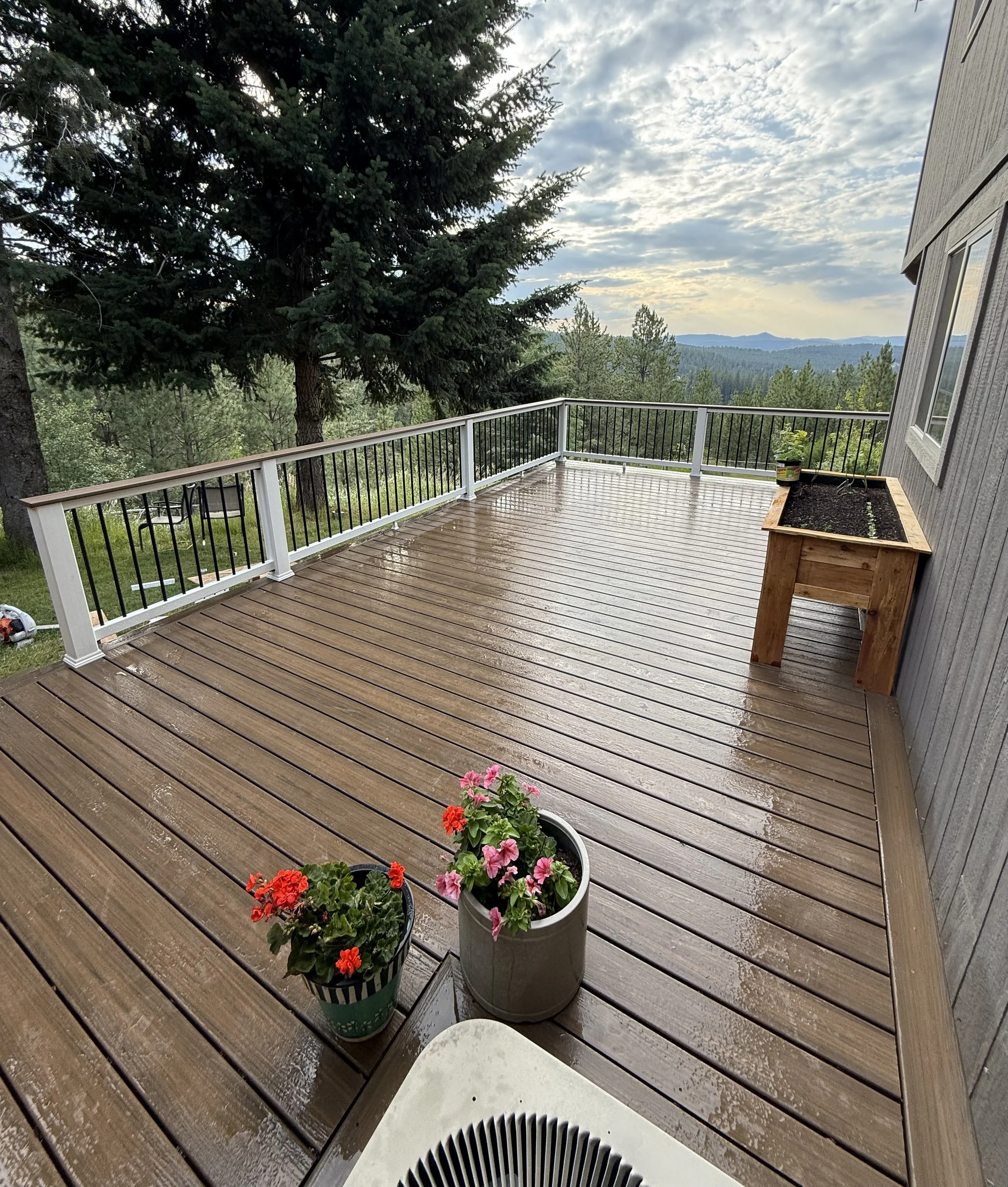  wraparound deck