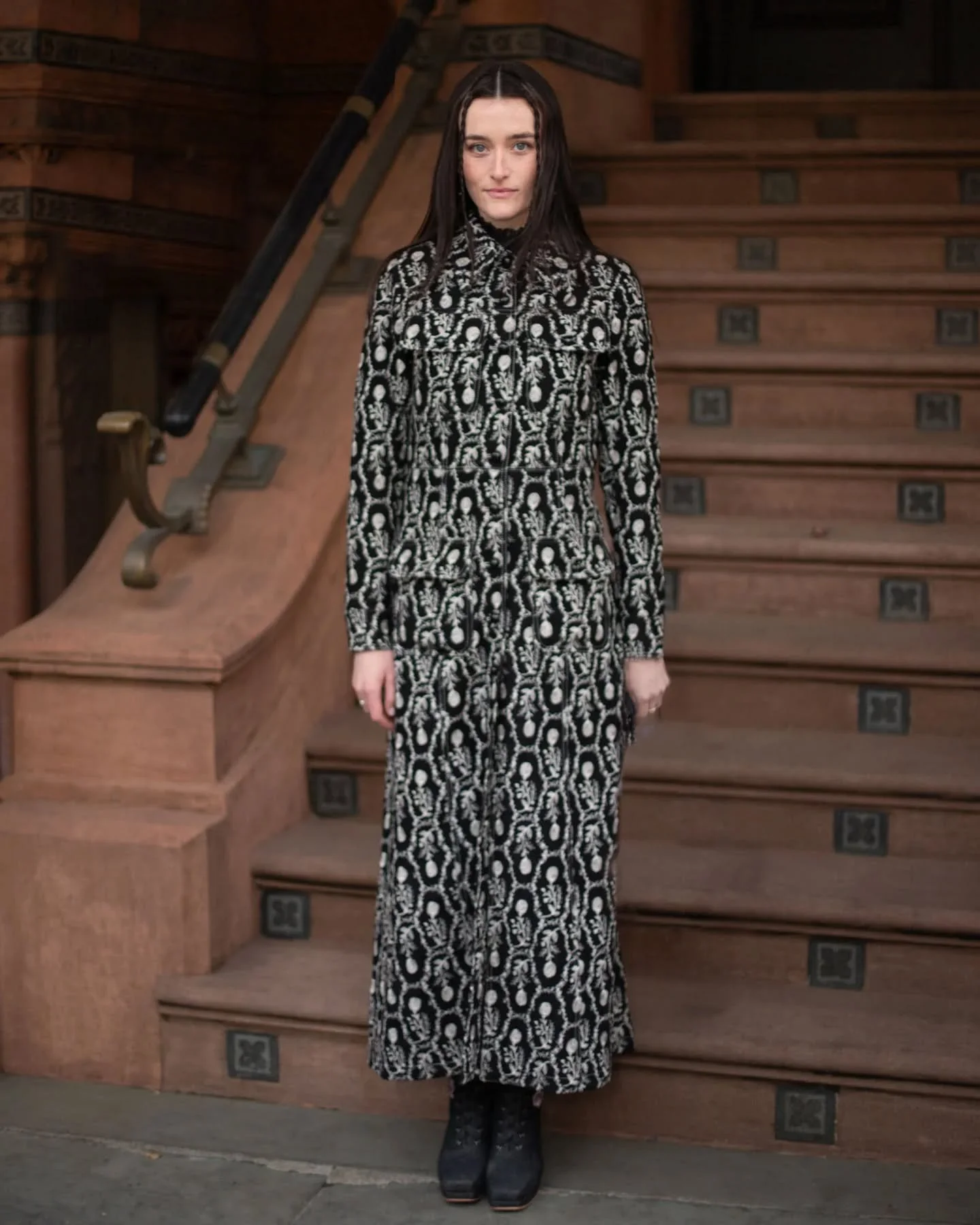 Love Story starring @sarah__pidgeon before she went blond for her role. Carolyn Bassette-Kennedy and JFK Jr.'s public scrutiny did not seem enjoyable at all.  What would have happened if she stayed at Calvin Klein? Could something like that have aver