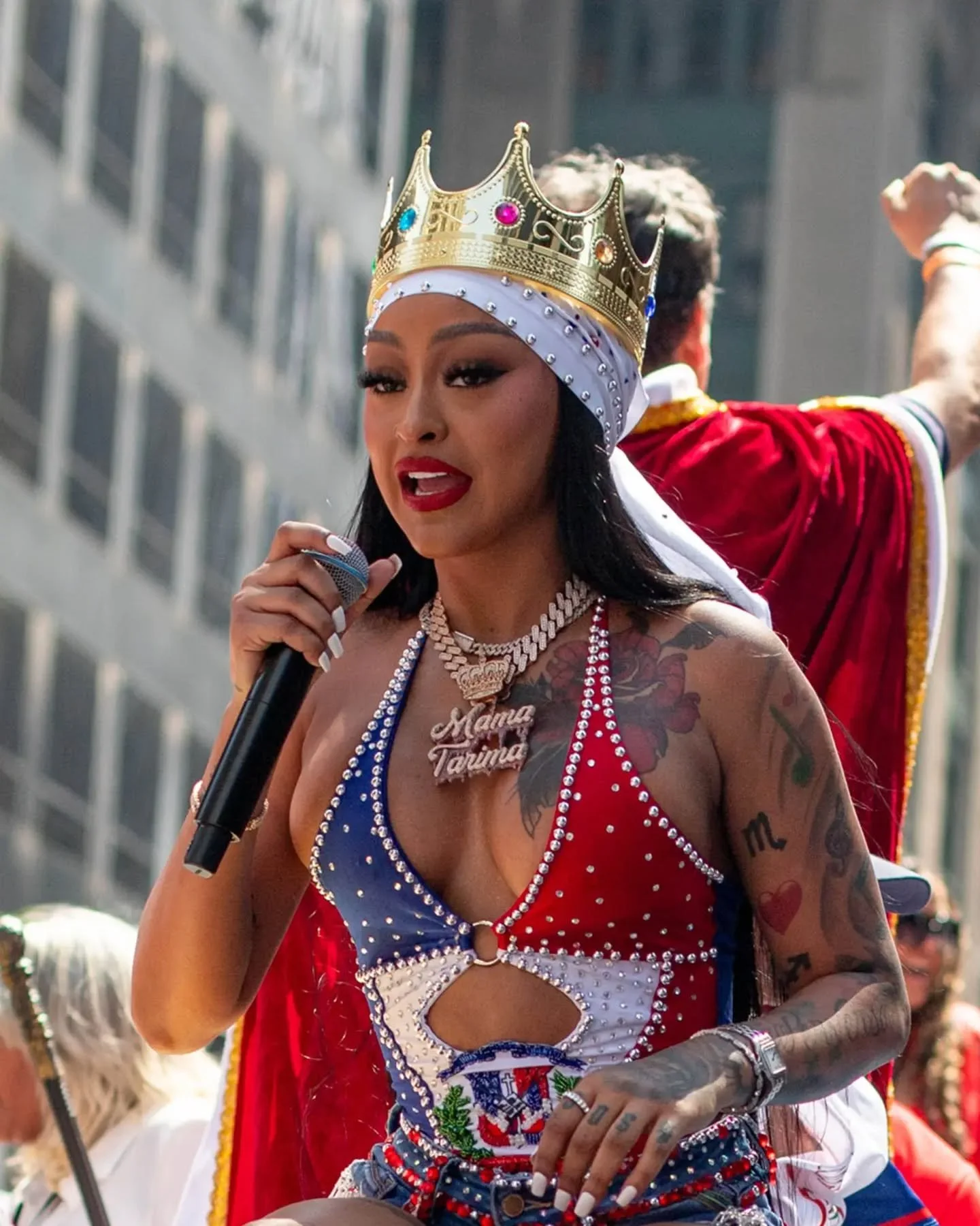 Some shots of La Perversa at the Dominican Day Parade in New York City.

📸 @stomping.creative 

#laperversa #lamega #dominicanrepublic #dominicanos #dominicandayparade