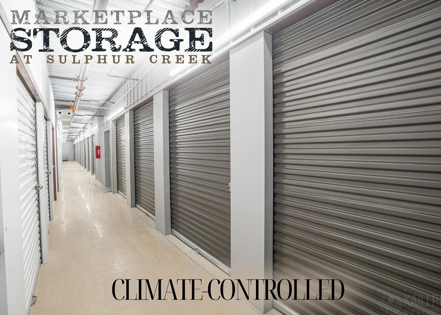 🔒 Looking for the best storage in town? Look no further than Marketplace Storage! Our clean, climate-controlled units offer 24/7 secure access, giving you peace of mind that your belongings are safe and sound. Plus, our top-notch team is here to hel