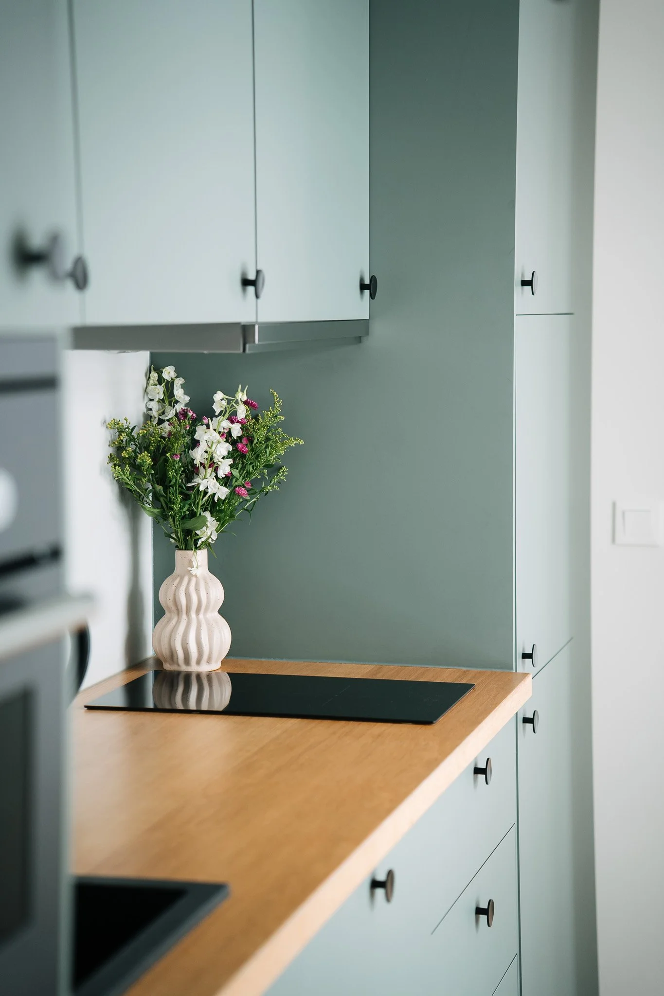 Interiérová designerka při brandovém focení na Šumavě
