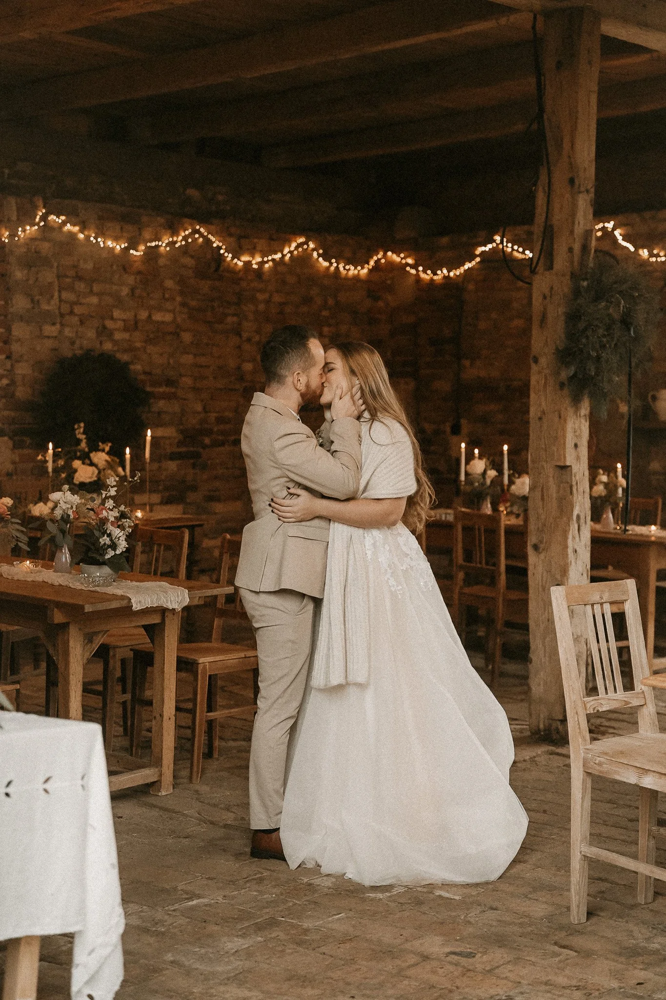 Elopement photography at Czech solitude. Vintage style with vows