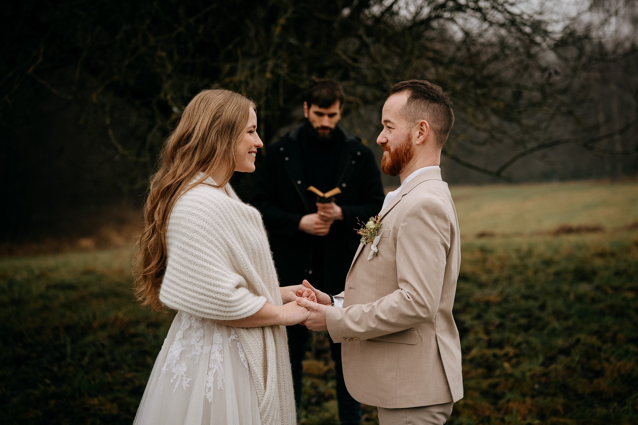 Elopement photography at Czech solitude. Vintage style with vows