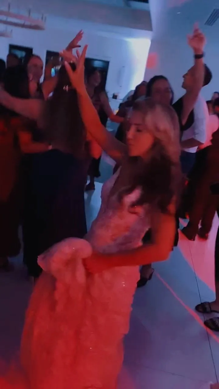 Keepin the dance floor lit, always