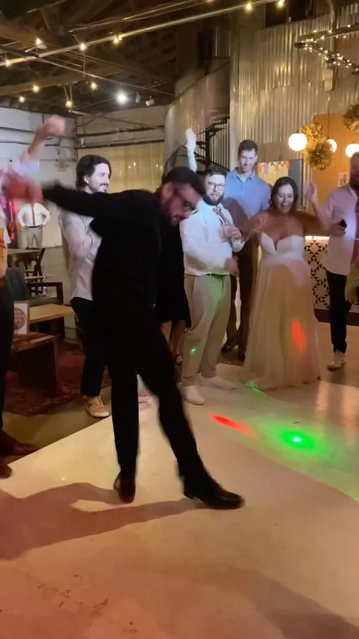 Got no 9 to 5 #dj #weddings #arizonaweddings #az #music #party #weddingdj #goodtimes #professionalmc #professionaldj