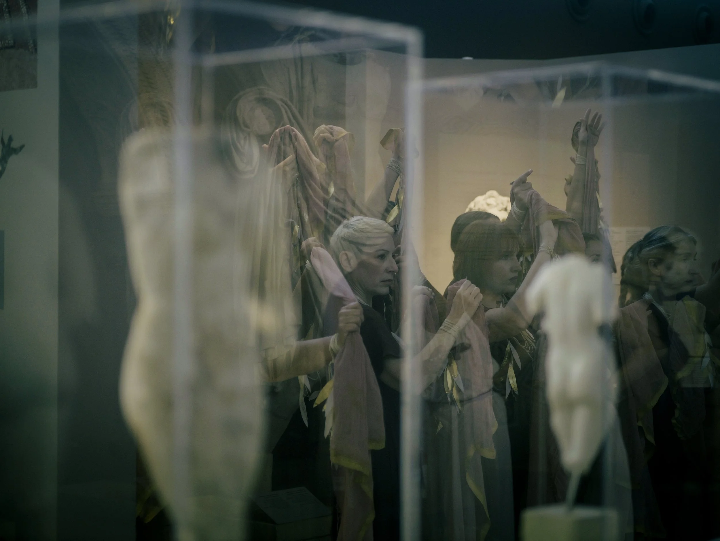 Queen Thessaloniki As A Shadow As A Dream photos Machine Motion PicturesPhoto #101.jpg