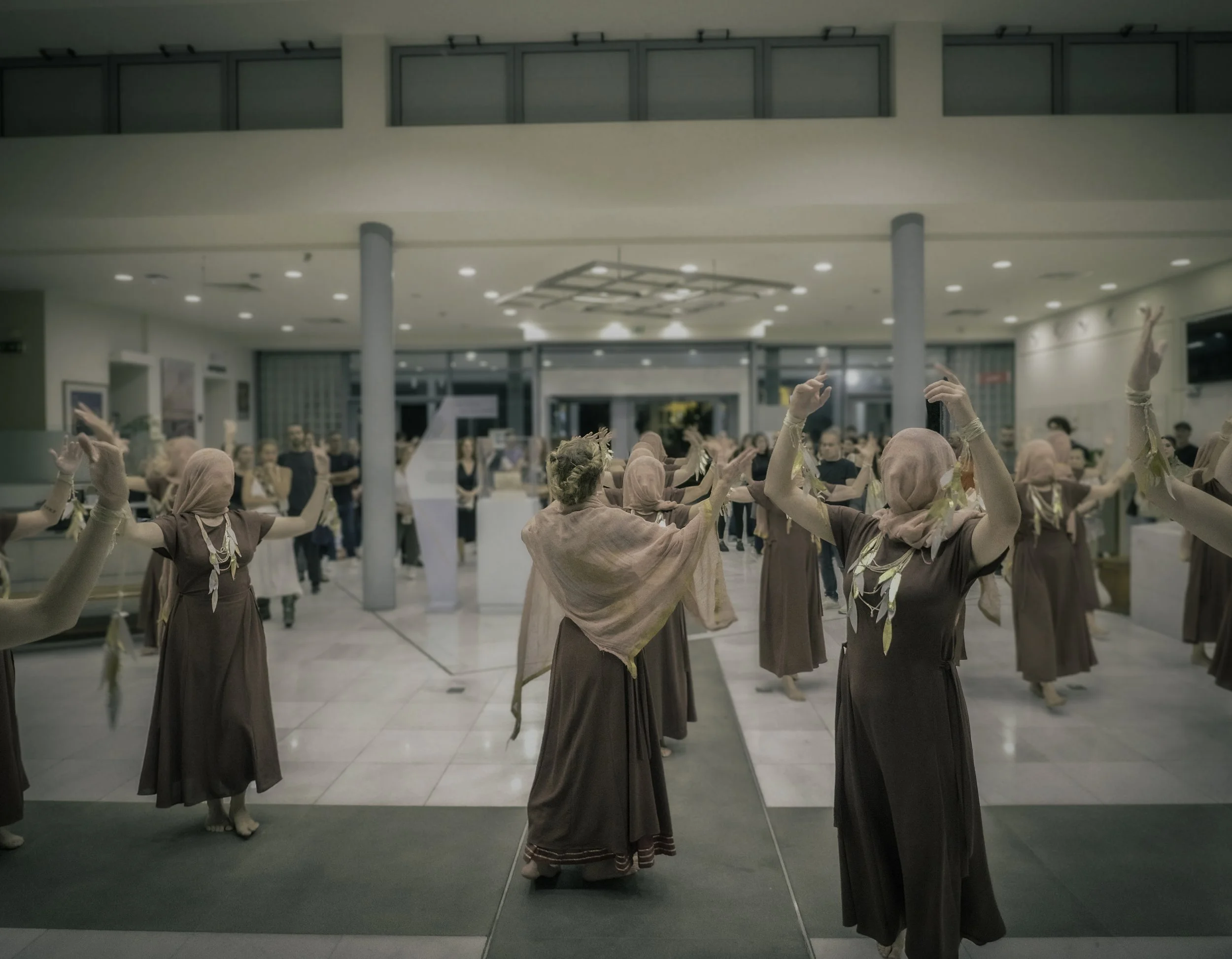 Queen Thessaloniki As A Shadow As A Dream photos Machine Motion PicturesPhoto #14.jpg