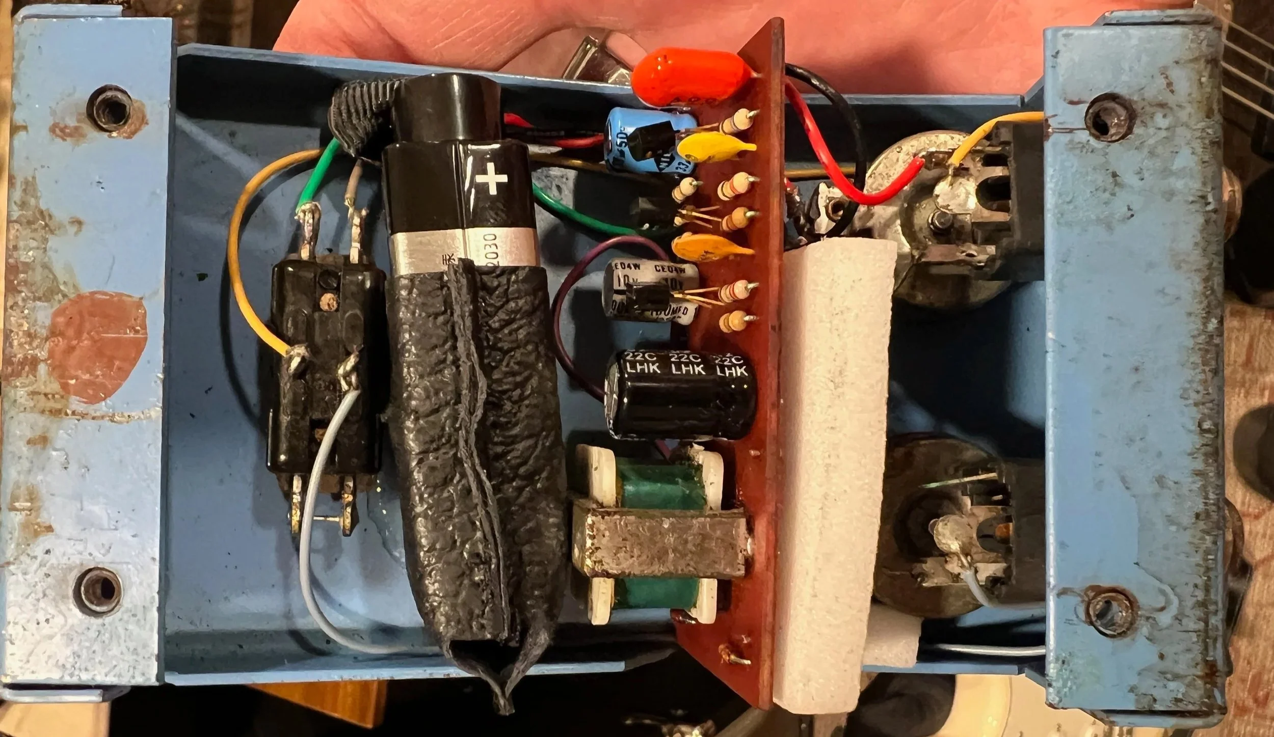 Original Tycobrahe Octavia: recap, rewire, and add battery / board support