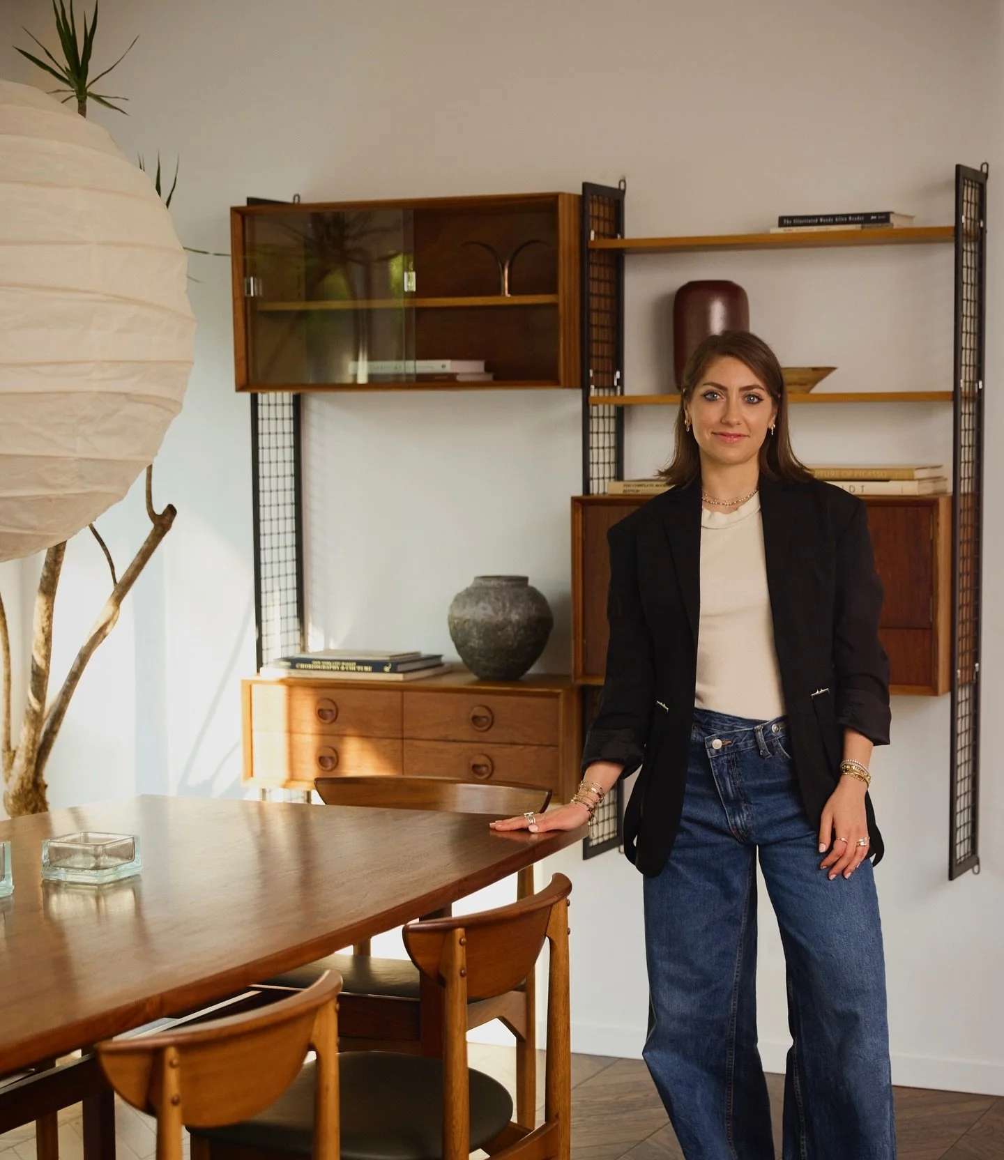 modern warmth mid-century soul 🗝️