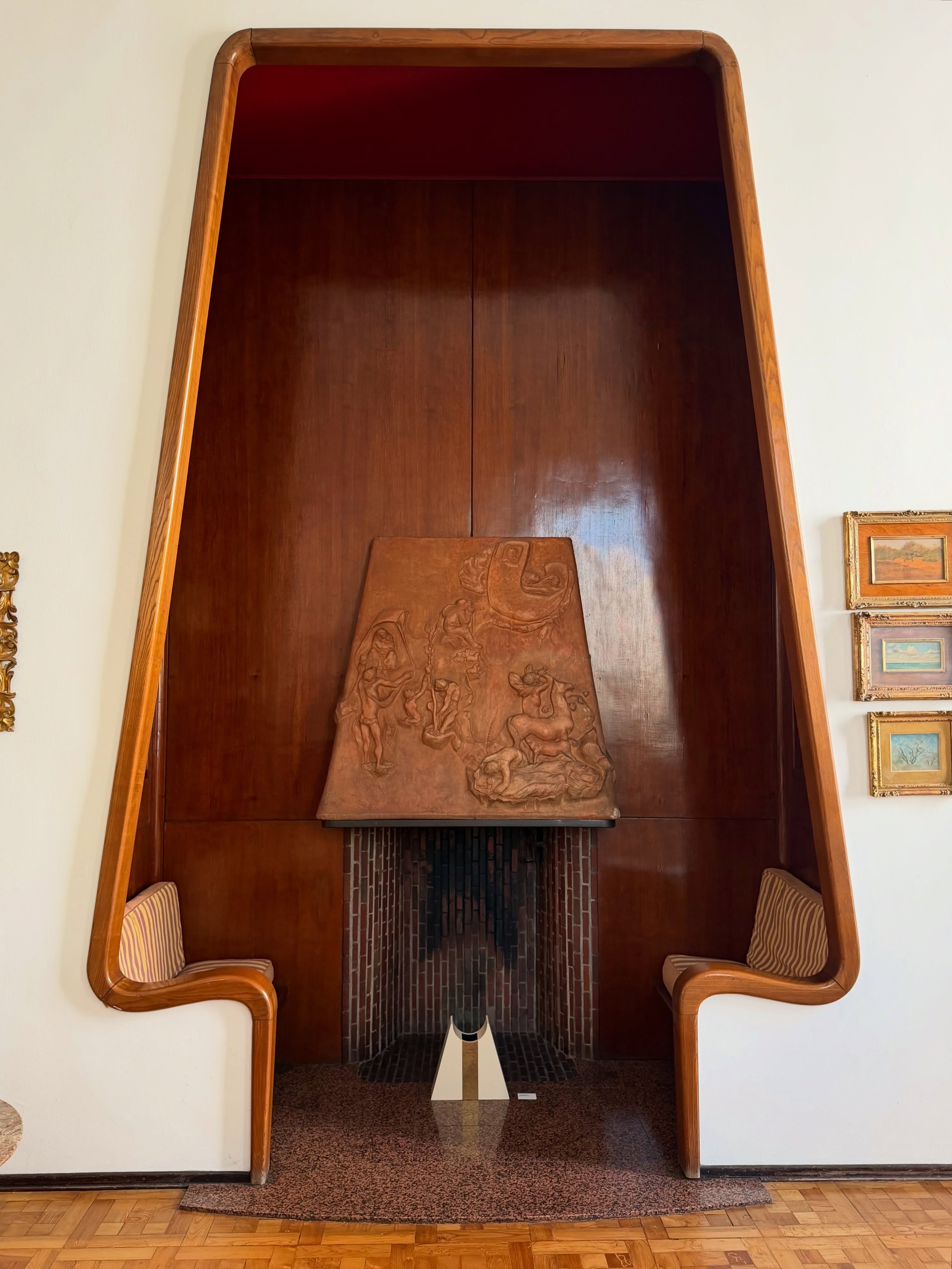 the it girl of Salone - Palazzo Olivazzi, designed by Osvaldo Borsani in the 1940s 🥀

there&rsquo;s something incredibly special about wandering through spaces that were never intended for the public. intimate, inspiring, and honestly just super chi