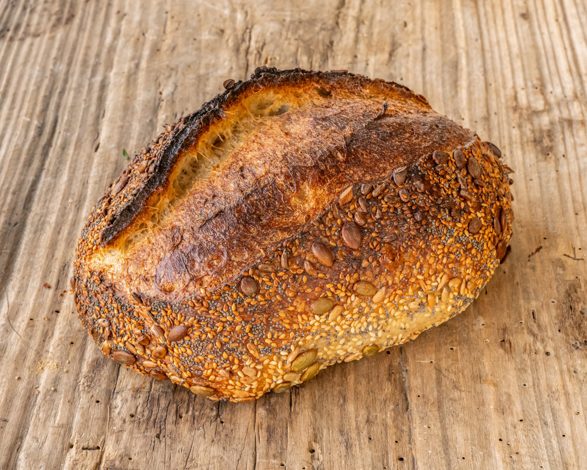 LePetitPain_SeededSourdough.jpg
