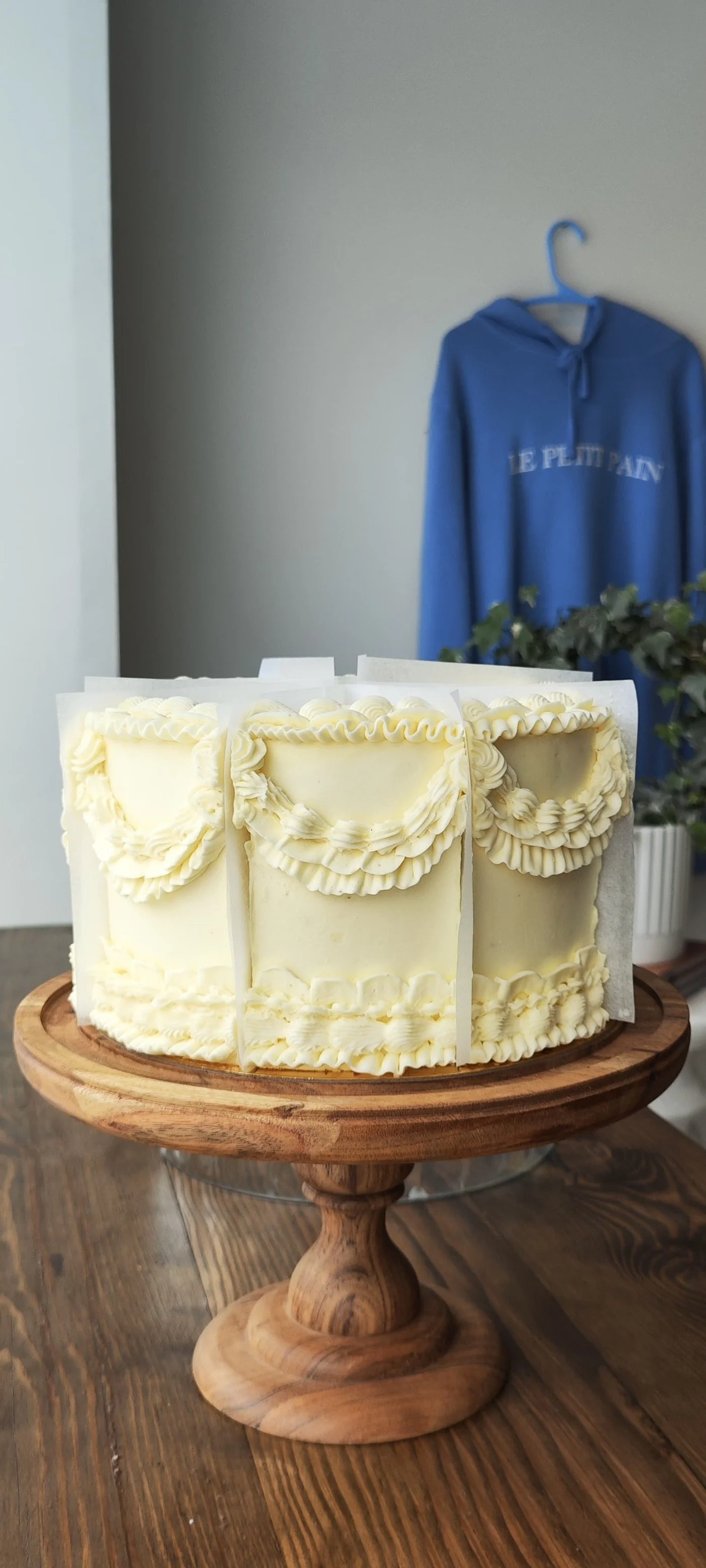 9" Coconut Passion Pineapple Cake