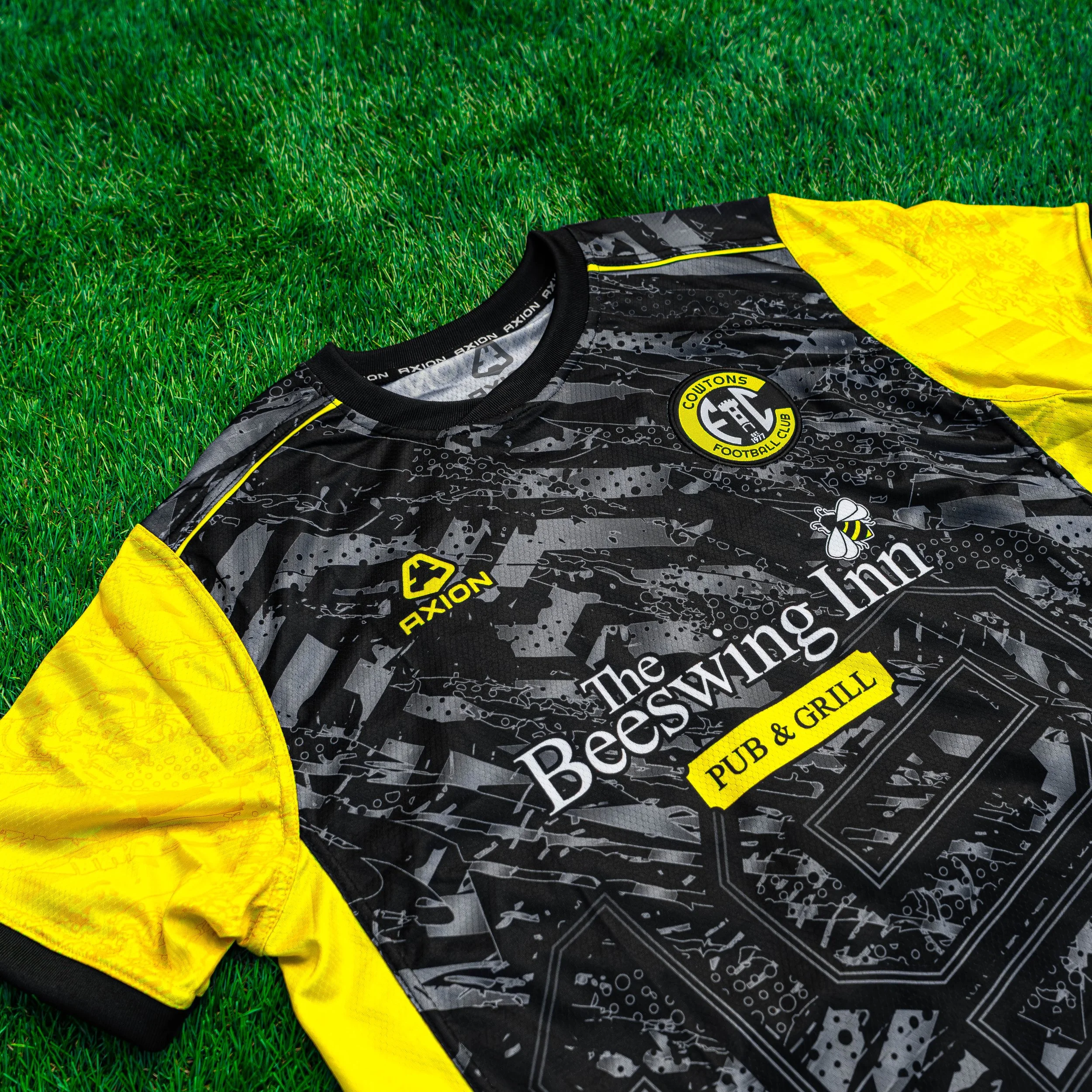 Cowtons-AwayKit-3.jpg