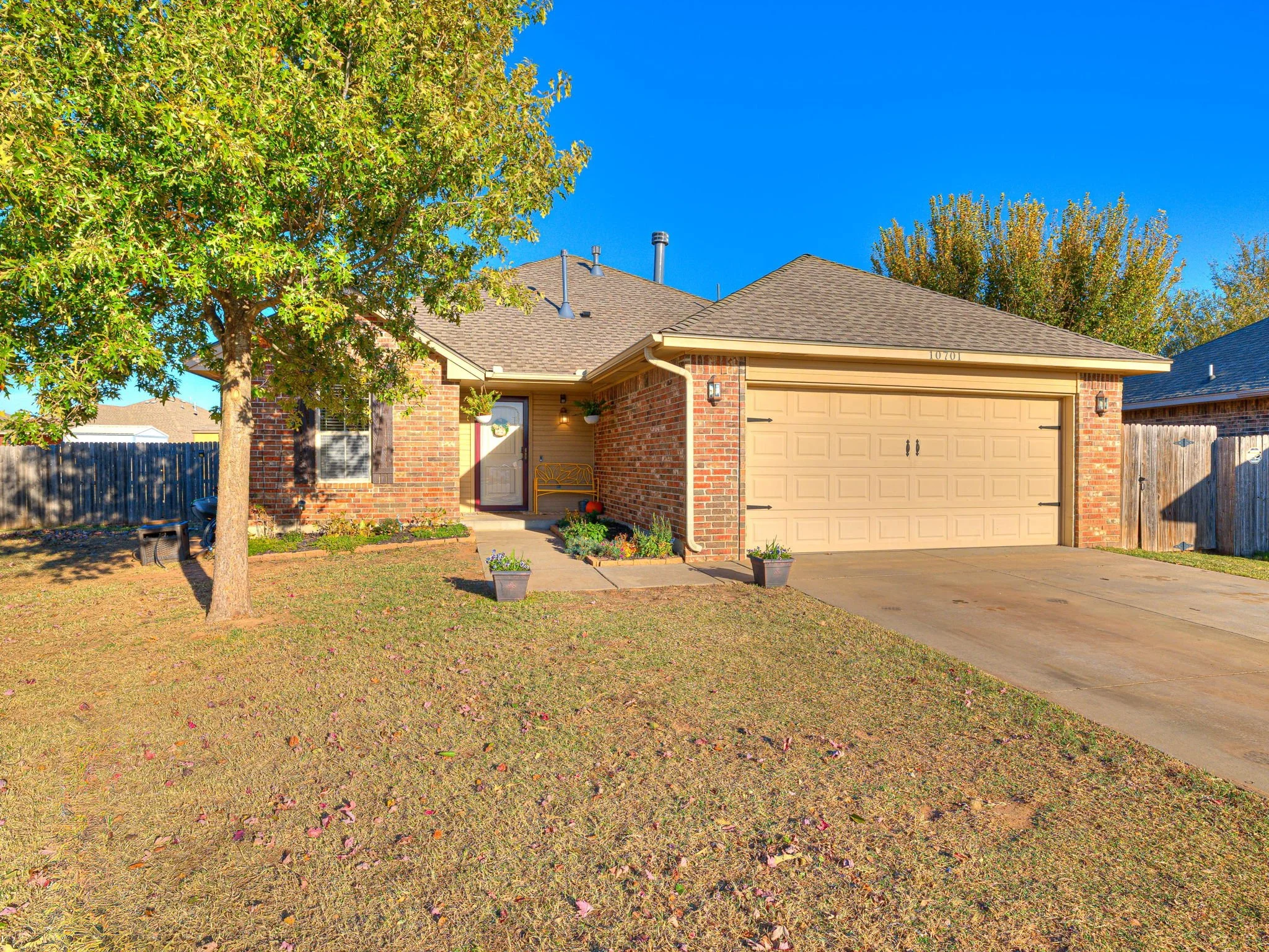 1-web-or-mls-10701 SW 31st Ct-1.jpg