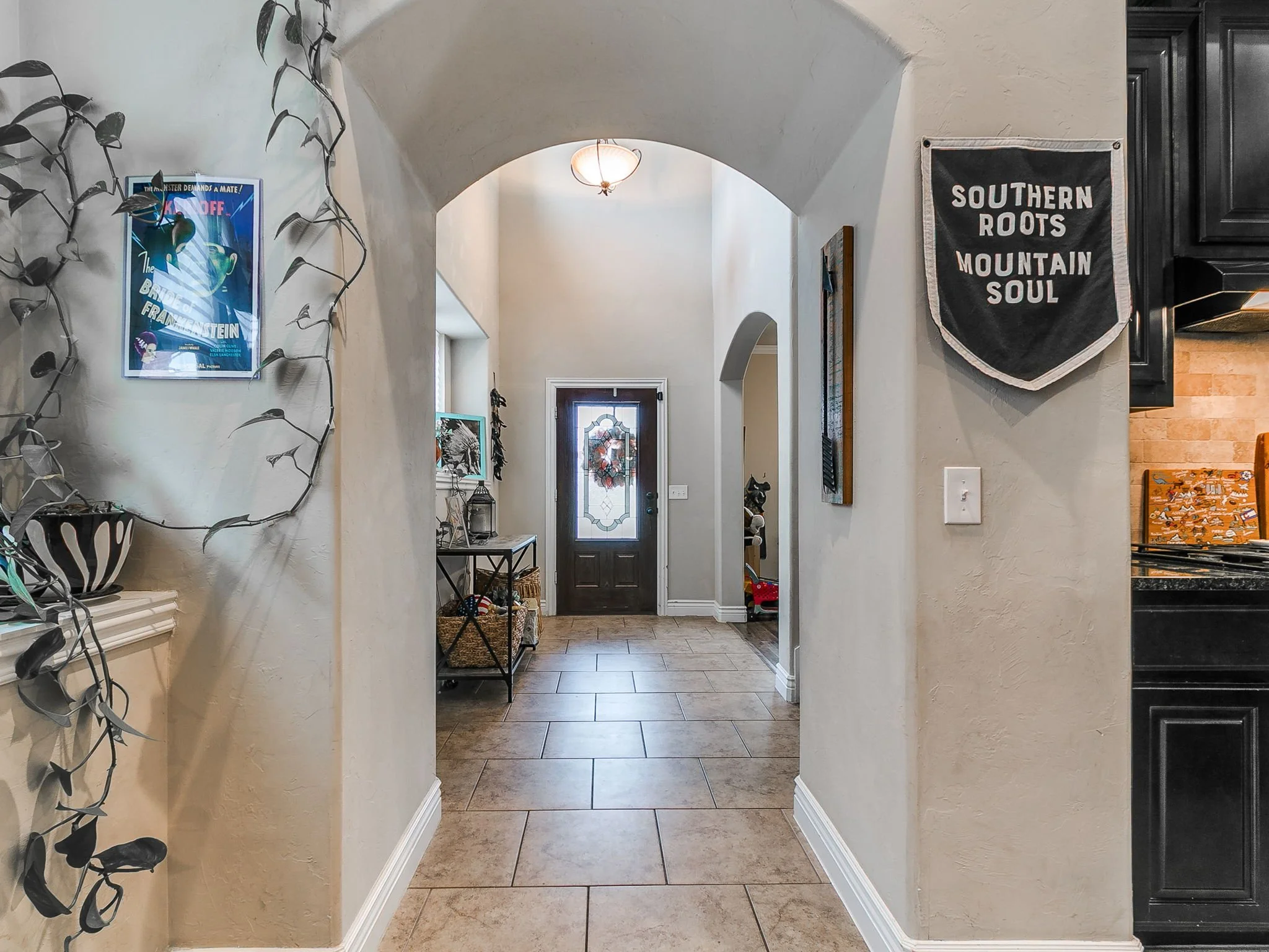 30-web-or-mls-2300 NW 155th St-31.jpg