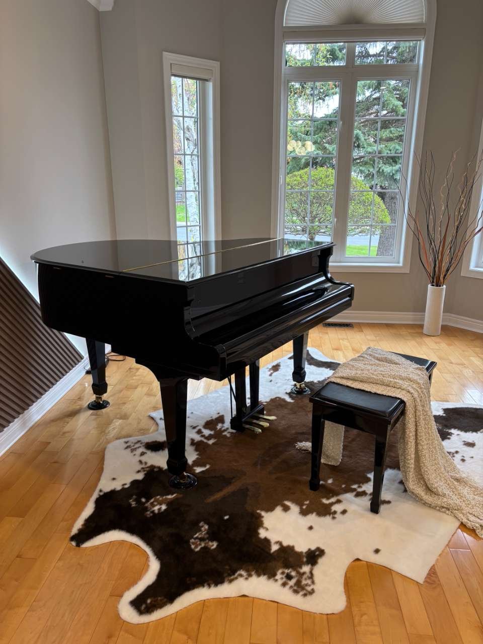Beautiful used Pearl River grand piano with polished ebony finish - Don's Piano Service