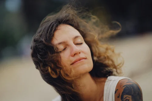 A quiet, hopeful image representing the pacing of trauma therapy in Bergen County, NJ at Turn the Mind.