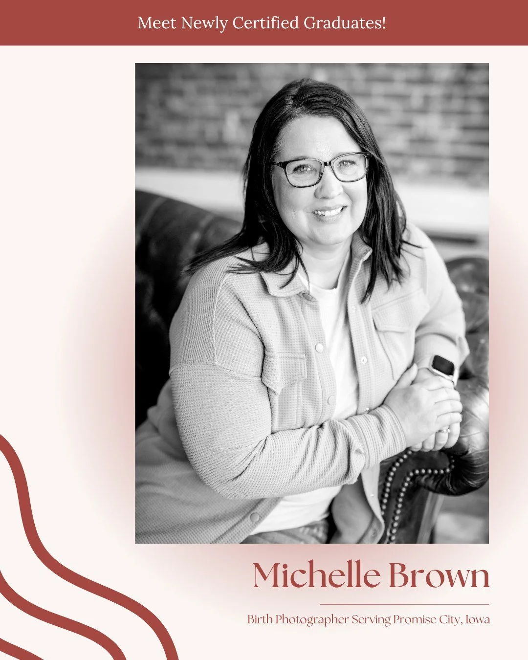 Say hello to Michelle Brown, our newly certified Birth Photographer based in Promise City, Iowa! πΎπ· @michelle_brown_2016 
Michelle brings artistry, compassion, and deep respect for birth into every photo she captures. Her lens documents the quiet