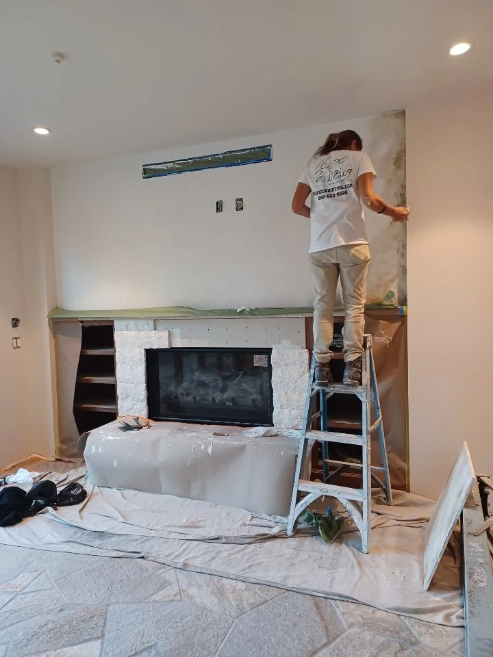 Venetian Plaster Mantle Process in Olivenhein.jpg