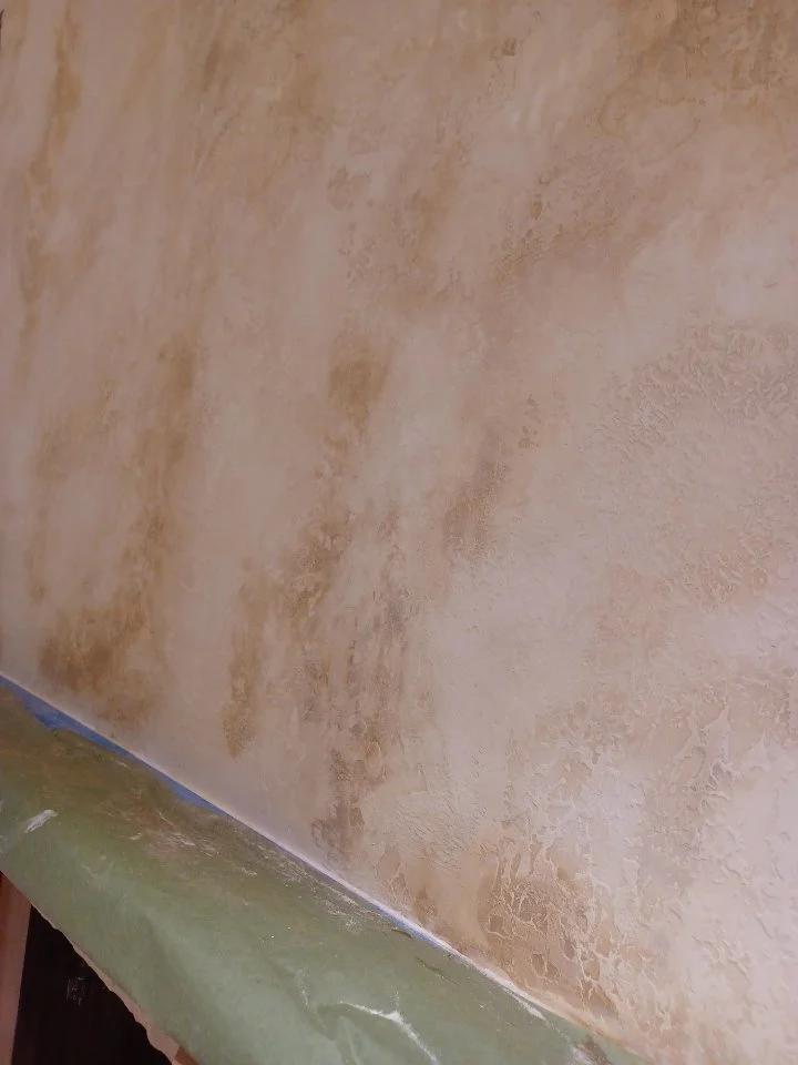 Venetian Plaster Mantle Closeup Texture in Olivenhein.jpg