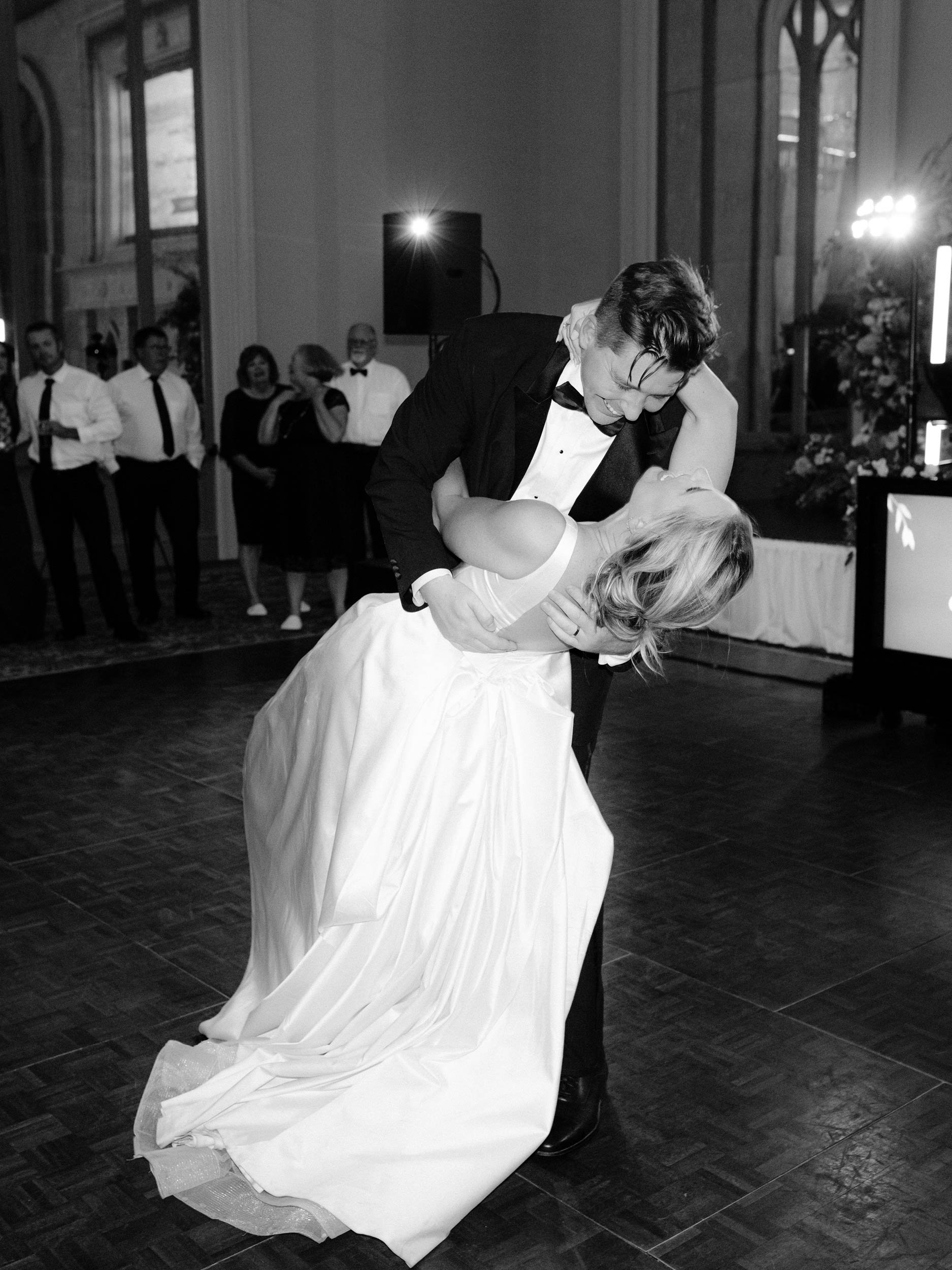 Reception-Dinner-and-Dancing-ar-Dromoland-Castle-Wedding-22.jpg