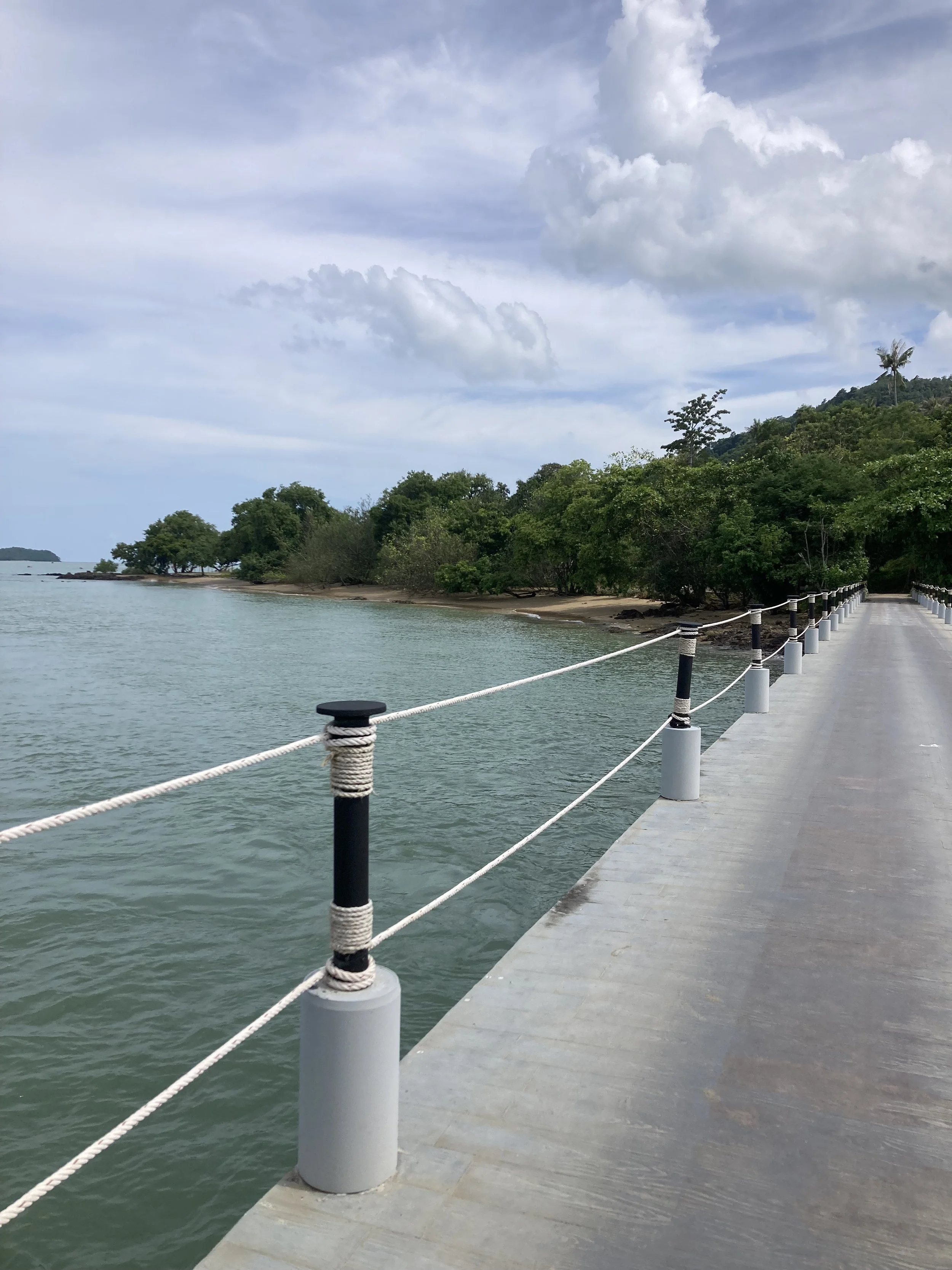 Arrival at Island Escape by Burasari.jpeg