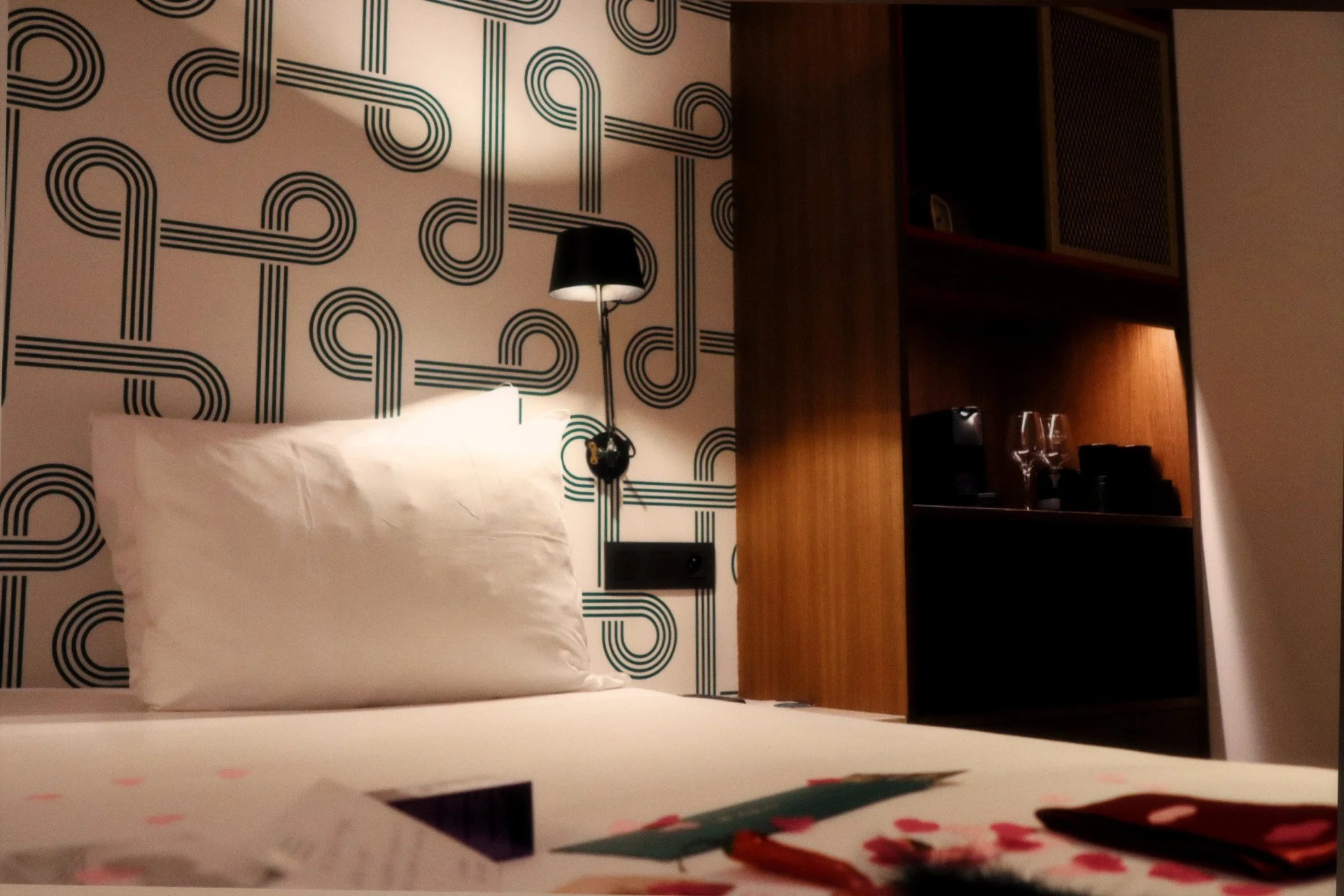 Yalo Urban Boutique Hotel Ghent: Contemporary Design Meets Medieval Soul