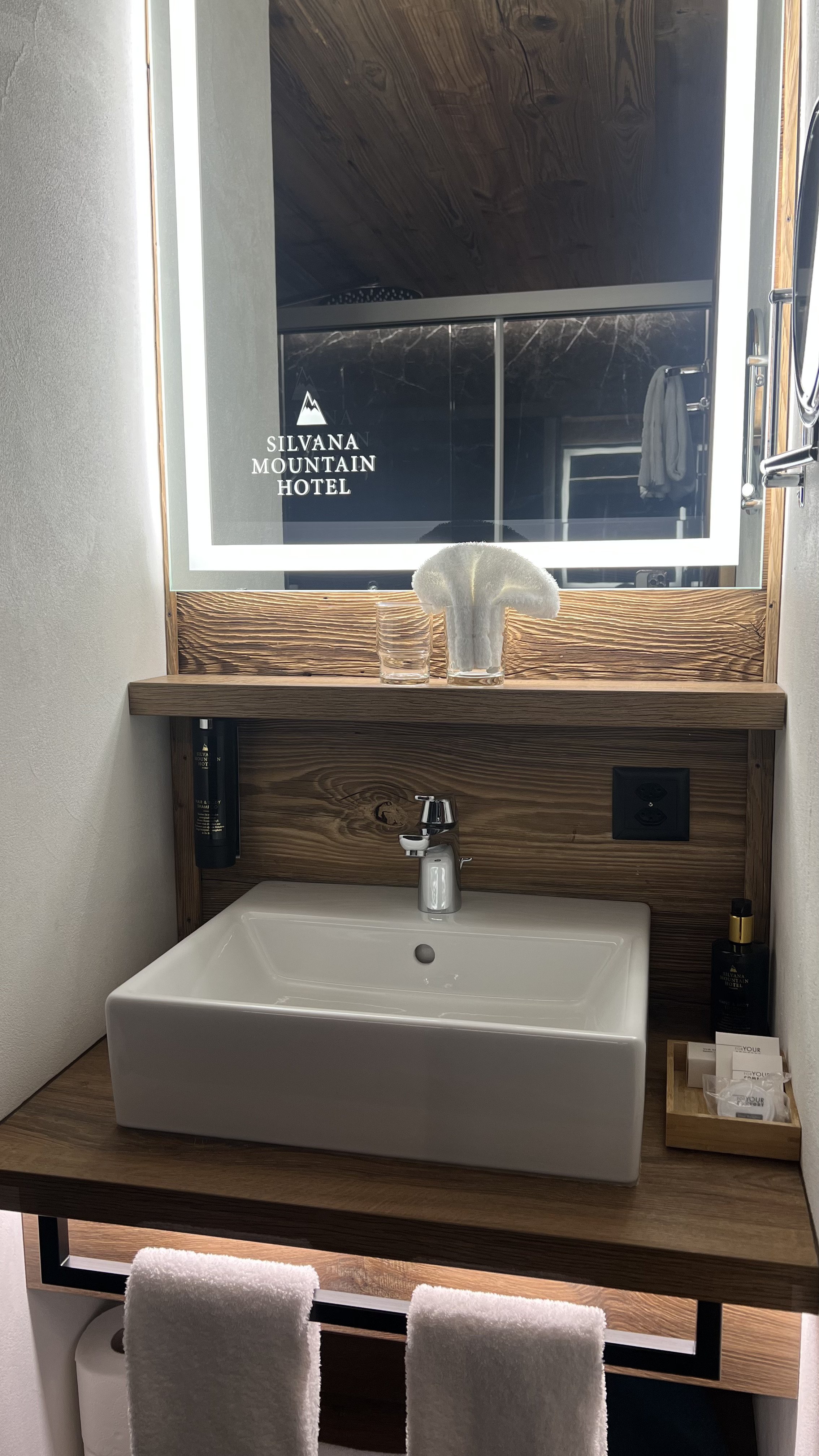 IMG_1561 (1) (1).jpg