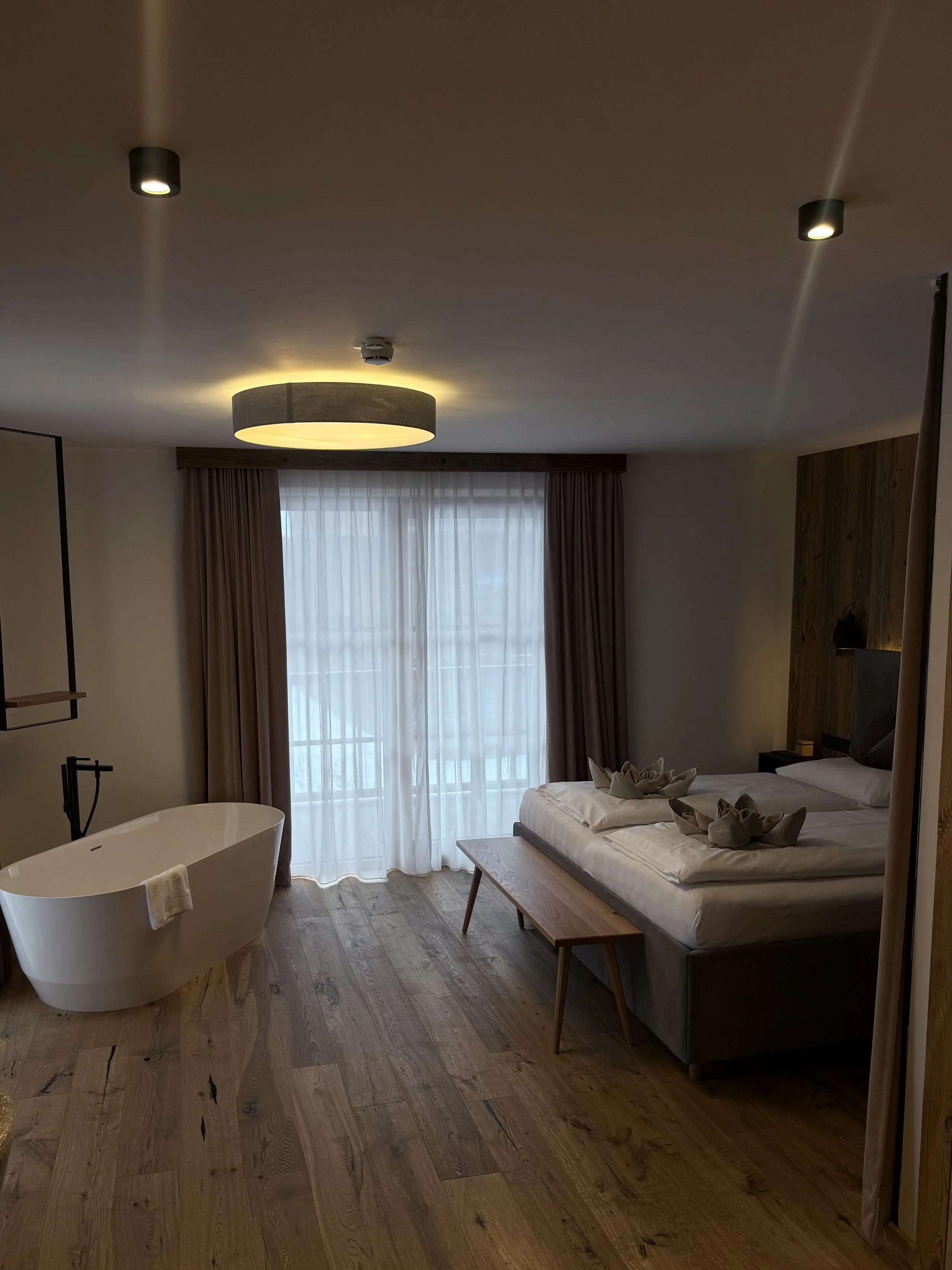 Bergdorf Hotel Zaglgut Kaprun: Alpine Luxury &amp; Wellness in the Heart of Austria 