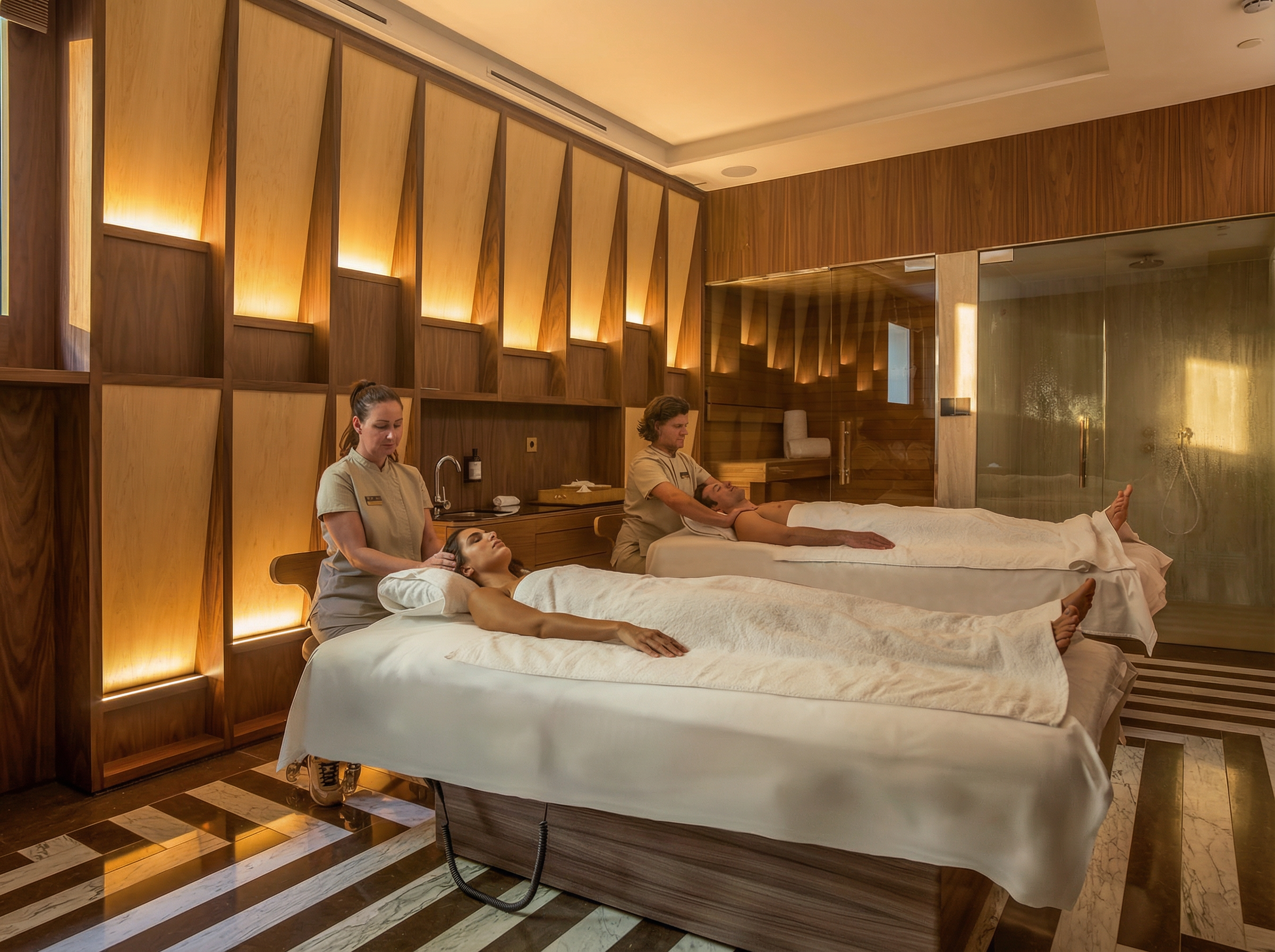 ZEM_Wellness_Trad Couple massage.png
