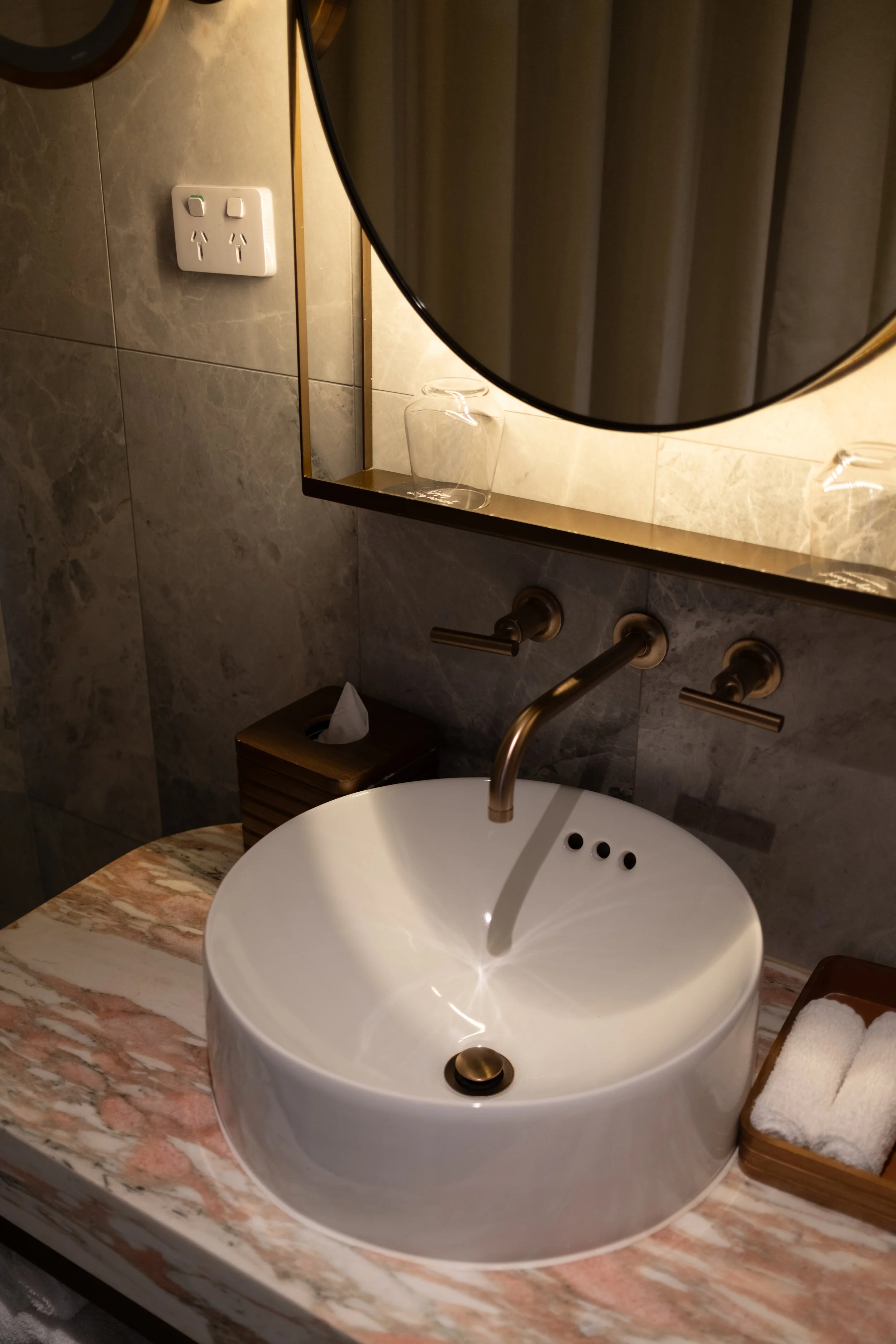 Room6.jpg