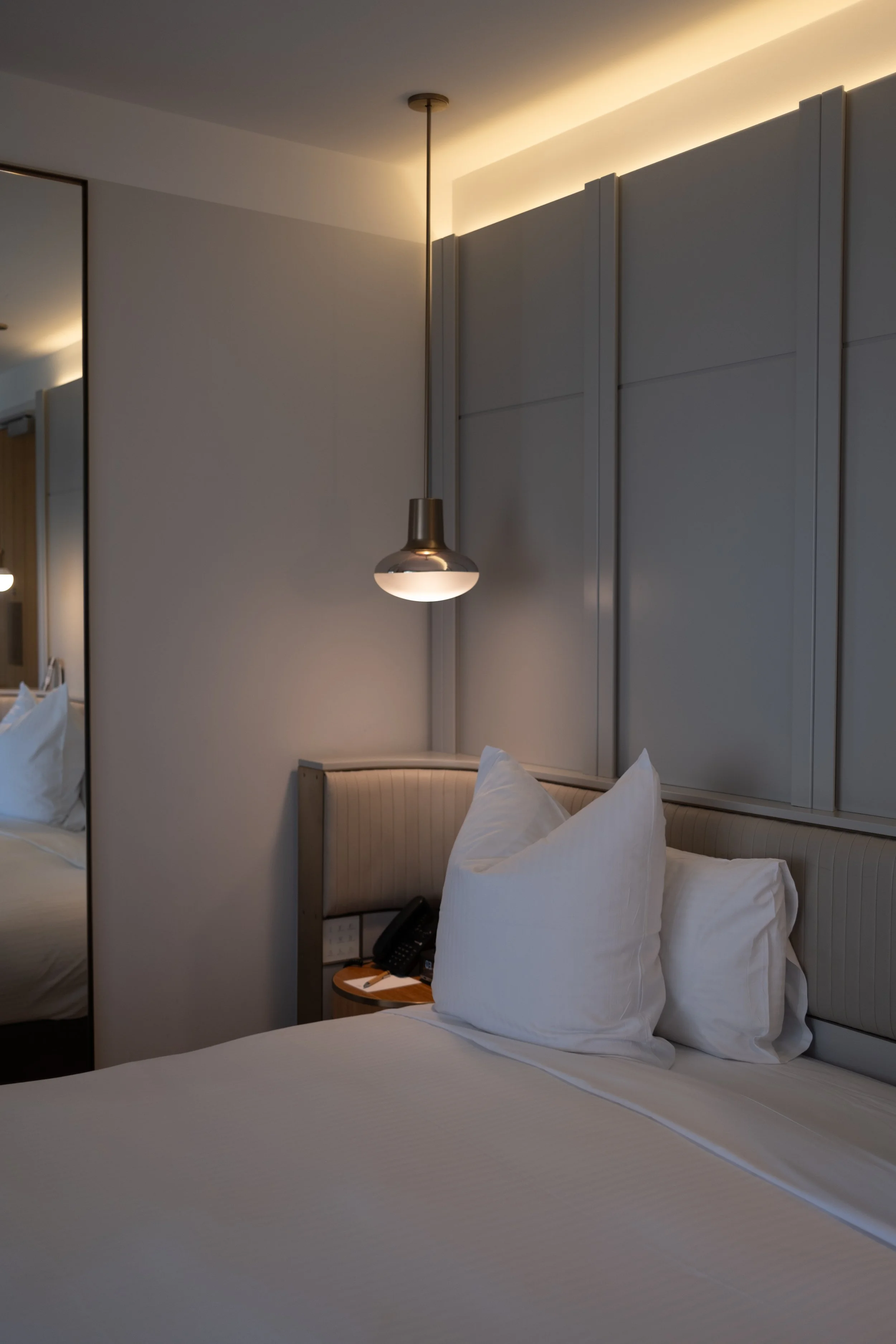 Room2.jpg