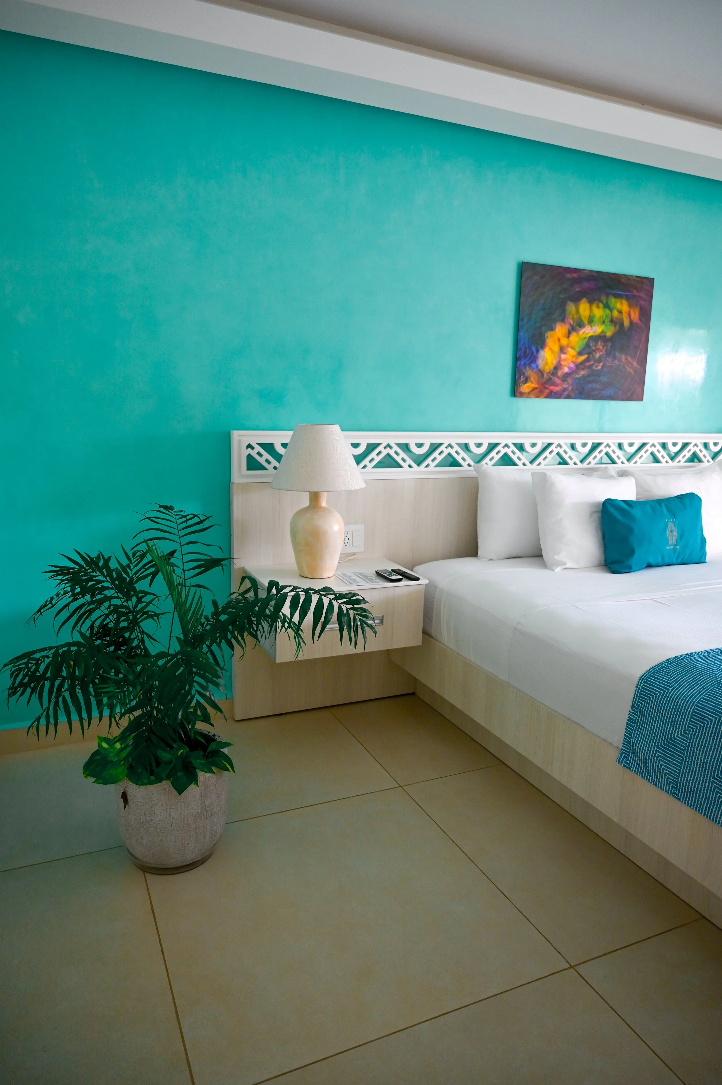 Room1 (1).jpg