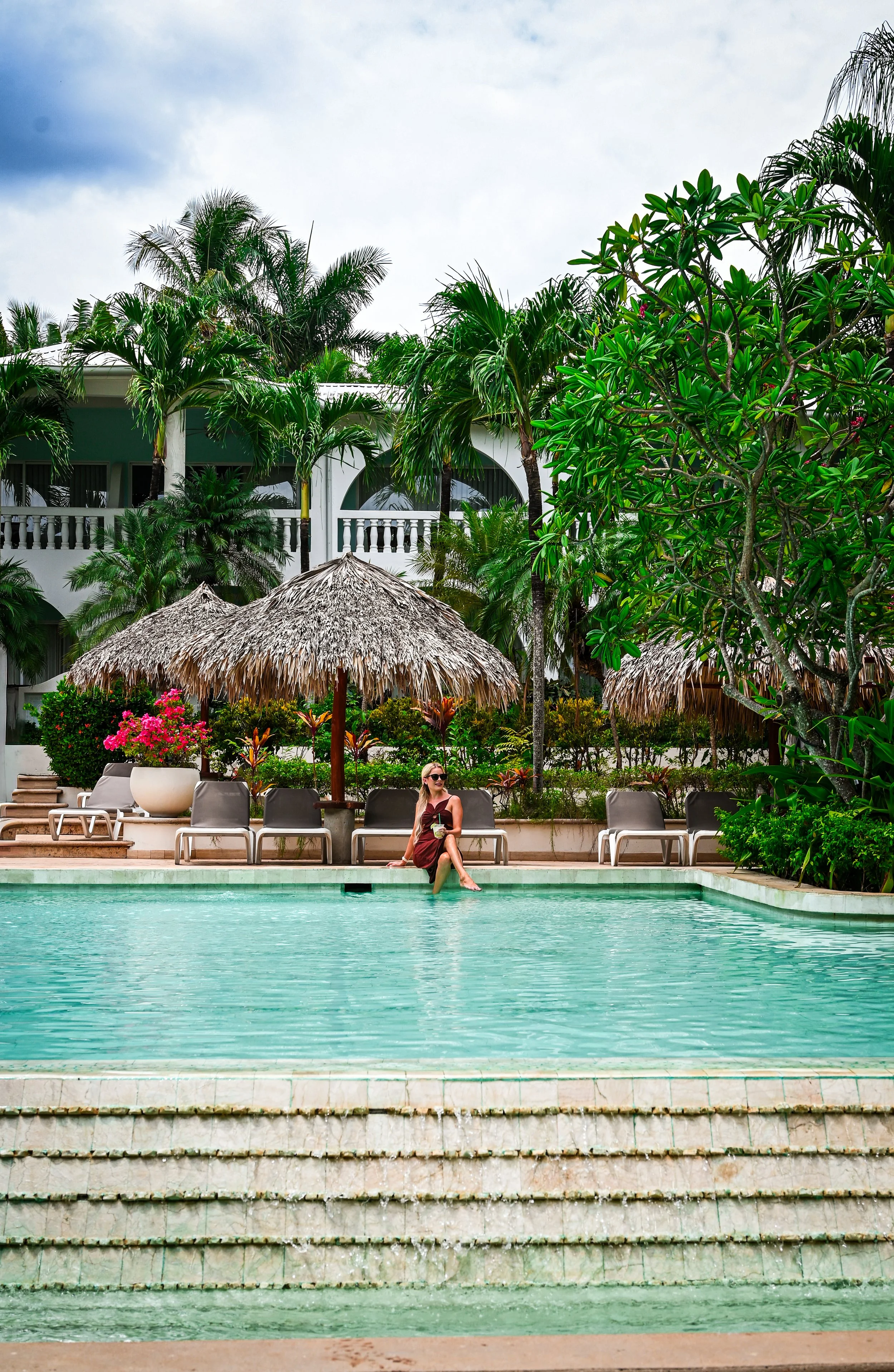 Adult Pool 1.jpg