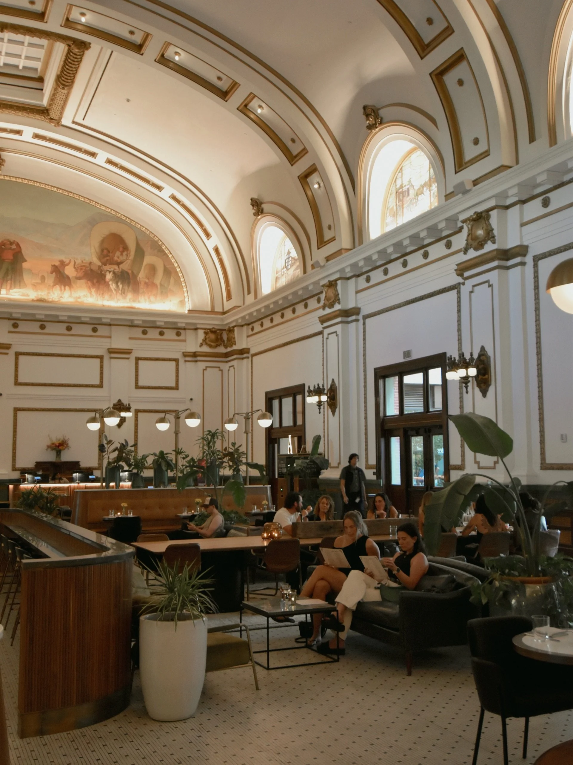 Nestled right downtown Salt Lake City, @asheradamshotel is one of Utah&rsquo;s best.

With plenty of restaurants nearby and on-site dining options, like their incredible courtyard brunch, 2nd level bar, room service, and so much more, you&rsquo;ll tr