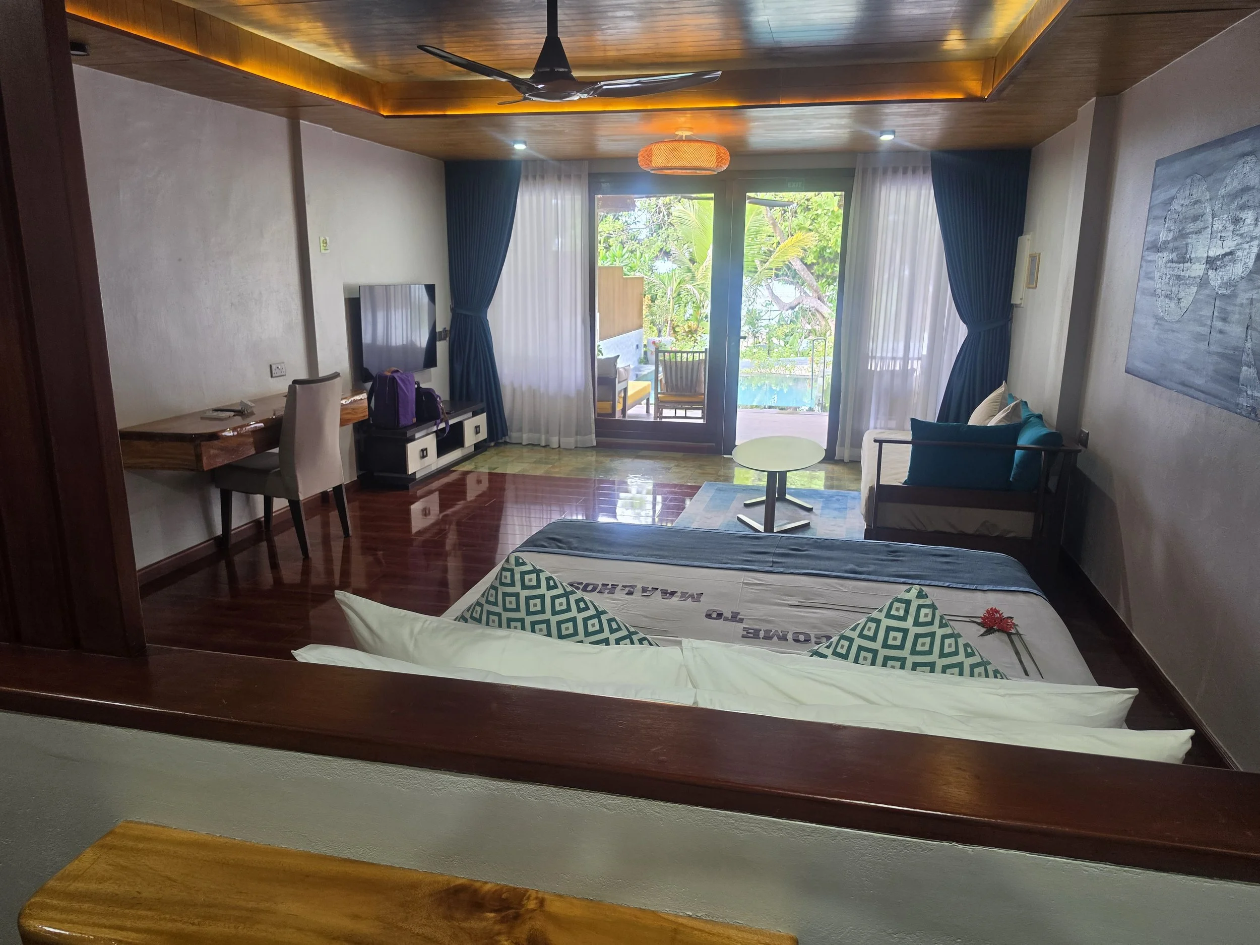 ILR bedroom 1.jpg