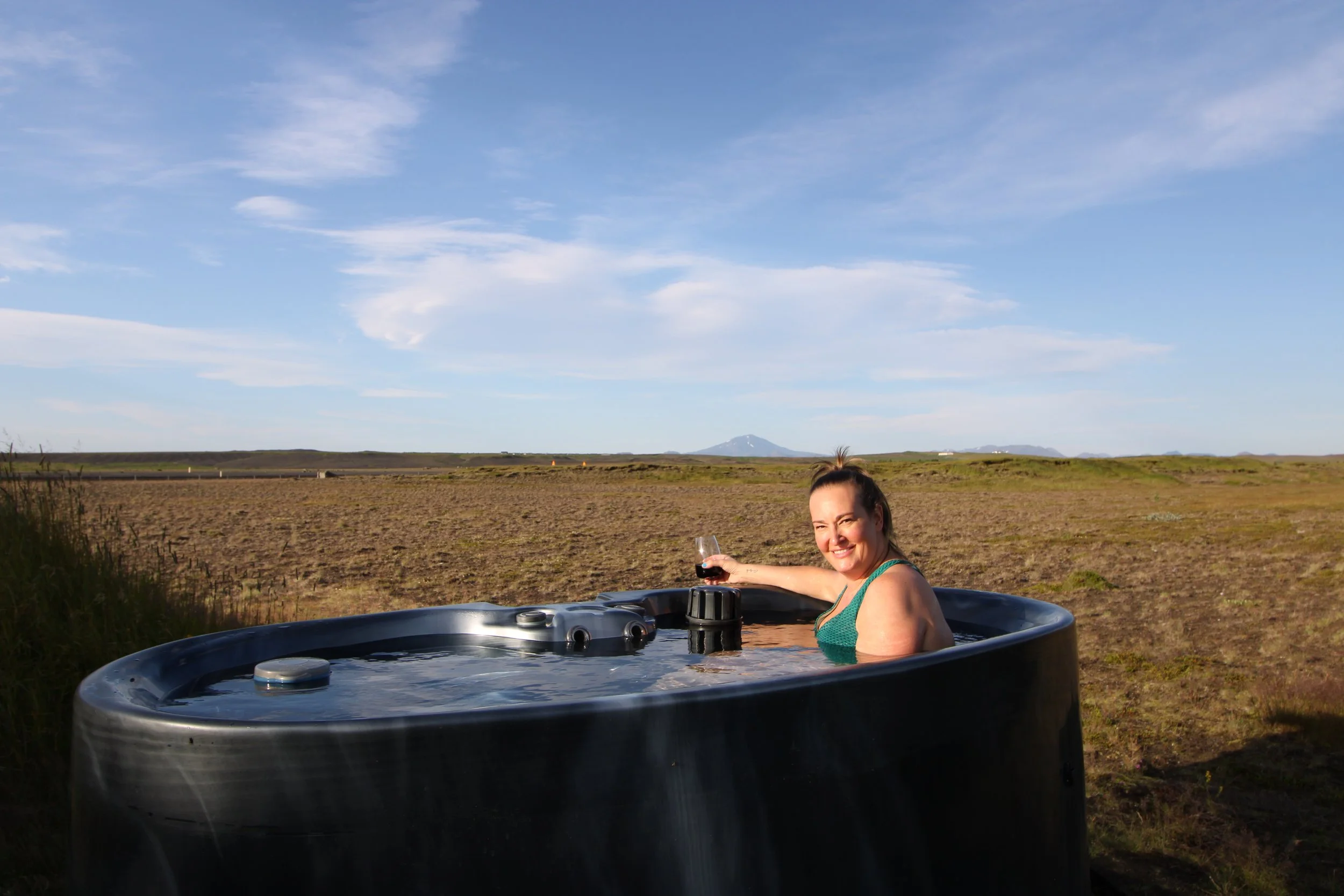 aura retreat hot tub chelsea 1.JPG