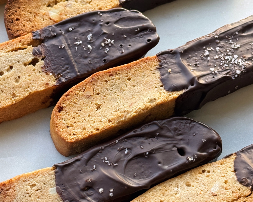 Biscotti dipped in chocolate.png