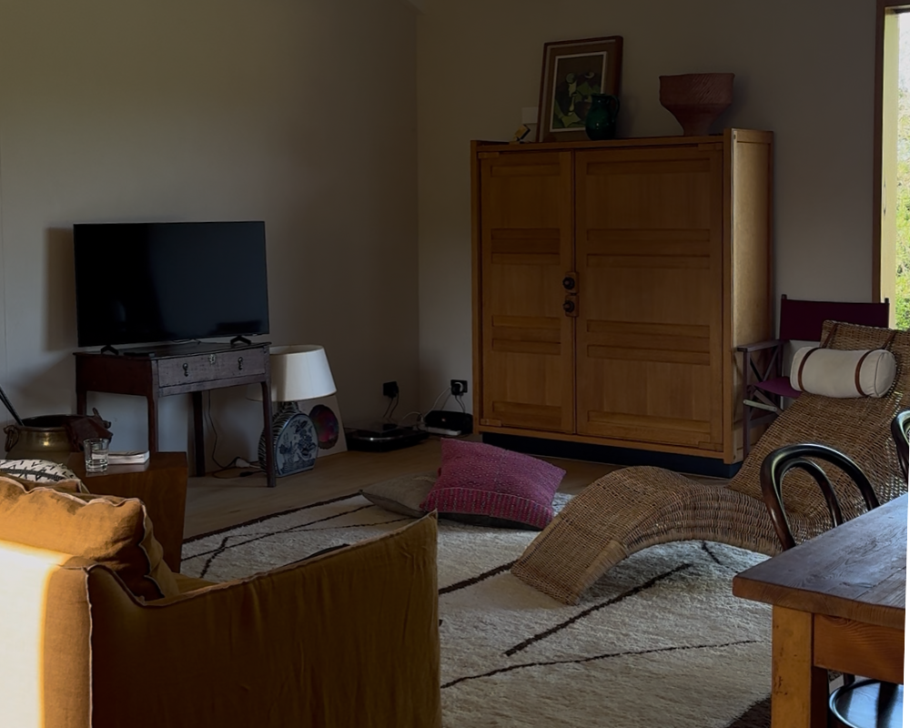 Open plan living room Casa Avalon Byron Bay.png