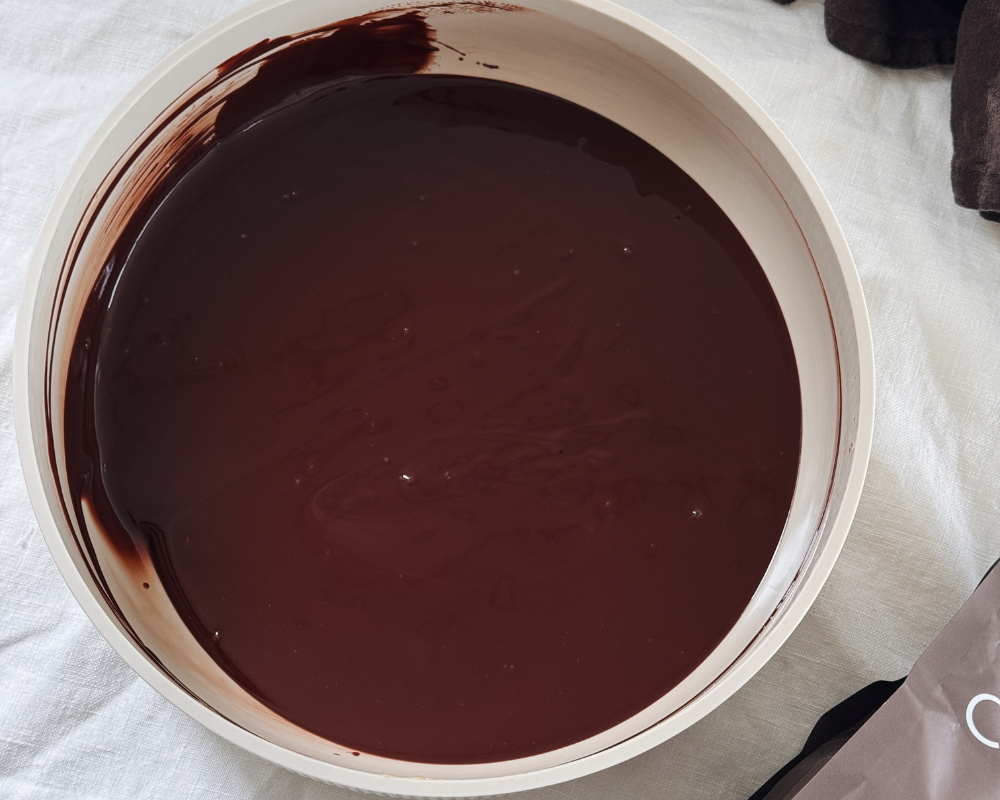 Melted chocolate and butter for baked chocolate ganache  